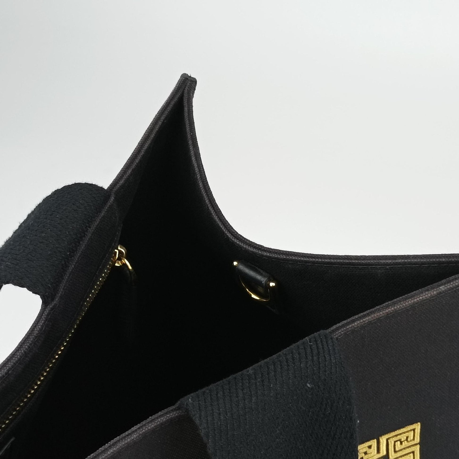 Fendace La Medusa Black×yellow canvas 8BH395 8BH395-AJIA-228-3262サンシャイン ブラック×イエロー キャンバス 8BH395 8BH395-AJIA-228-3262