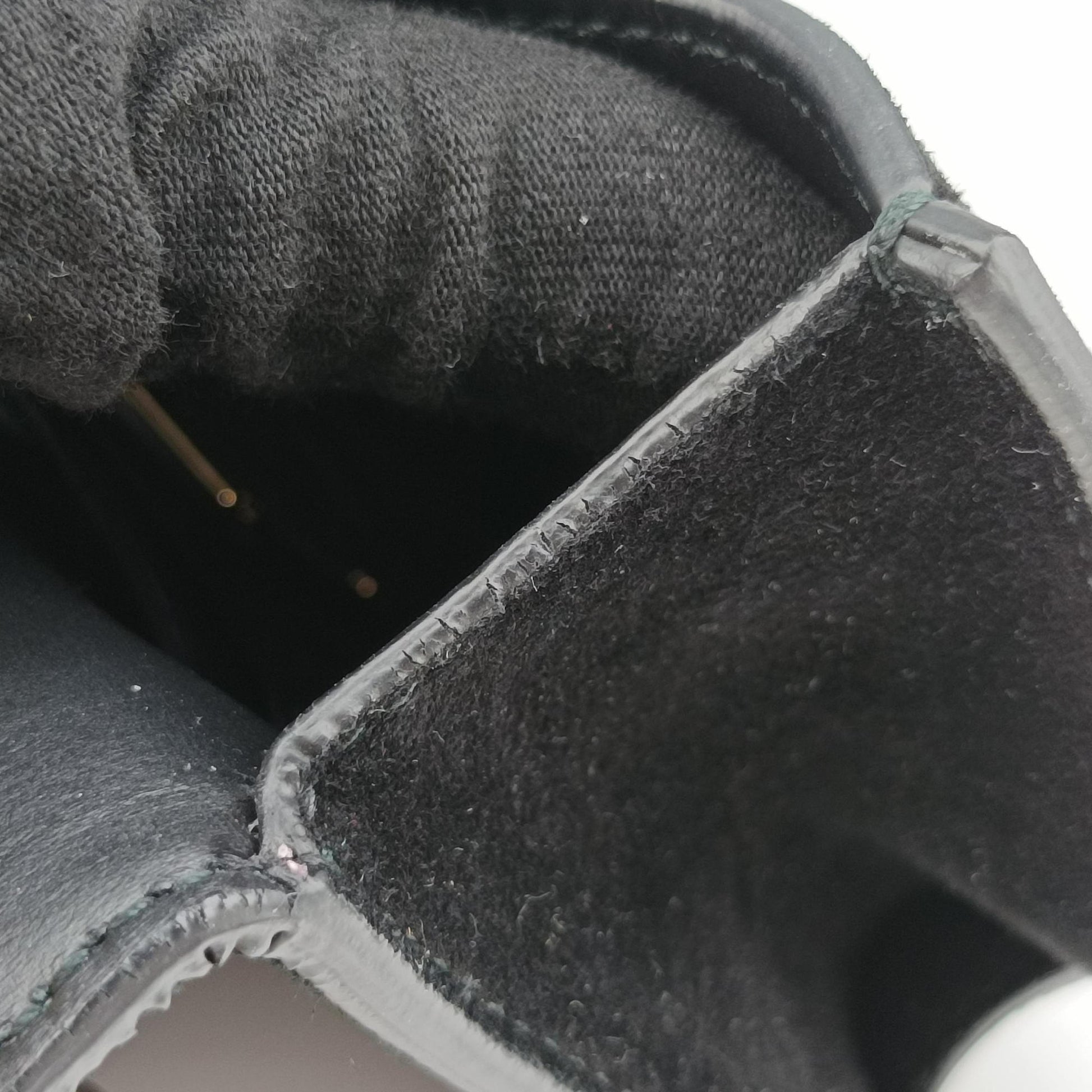 Vara Black Suede × Mink Fur FZ-21 H 309ヴァラ ブラック スエード × ミンクファー FZ-21 H 309