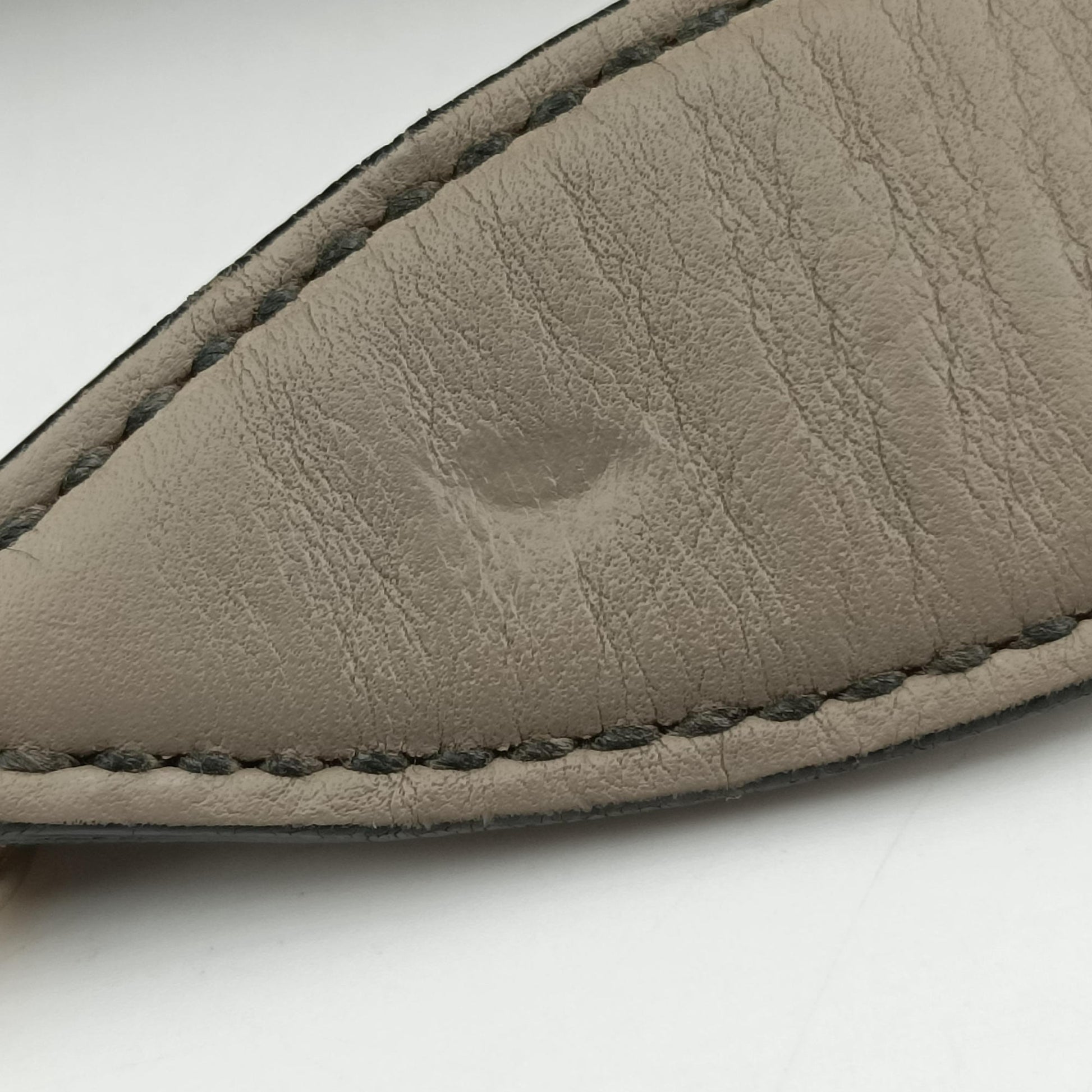 Emily Beige Leather 295402 I017826548エミリー ベージュ レザー 295402 I017826548