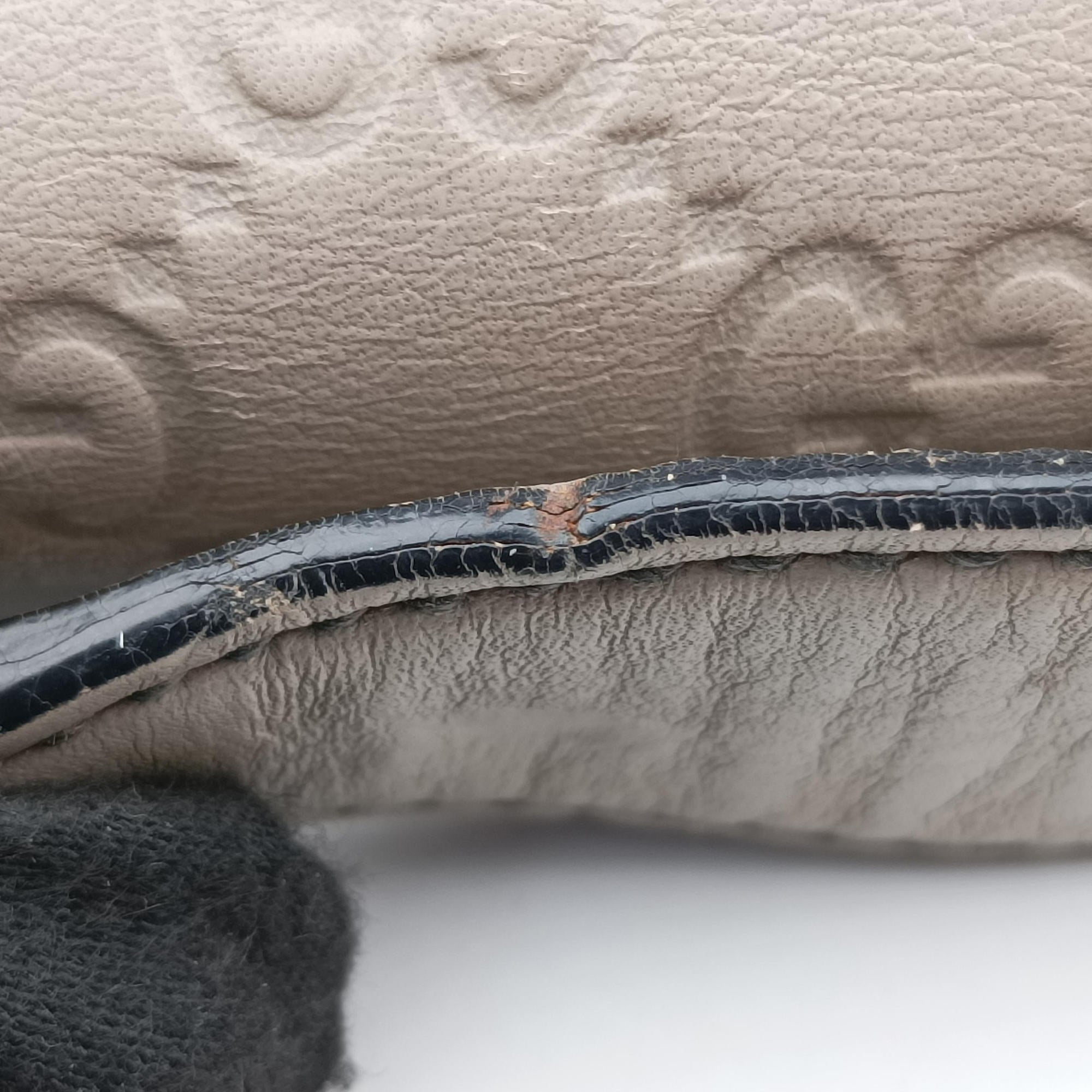 Emily Beige Leather 295402 I017826548エミリー ベージュ レザー 295402 I017826548