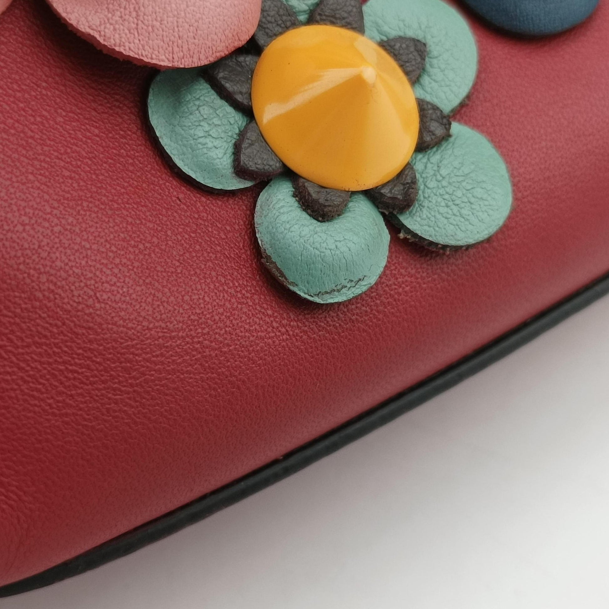 Micro Peekaboo Red×multi lambskin 8M0355 8M0355-87M-169-3355マイクロピーカブー レッド×マルチ ラムスキン 8M0355 8M0355-87M-169-3355