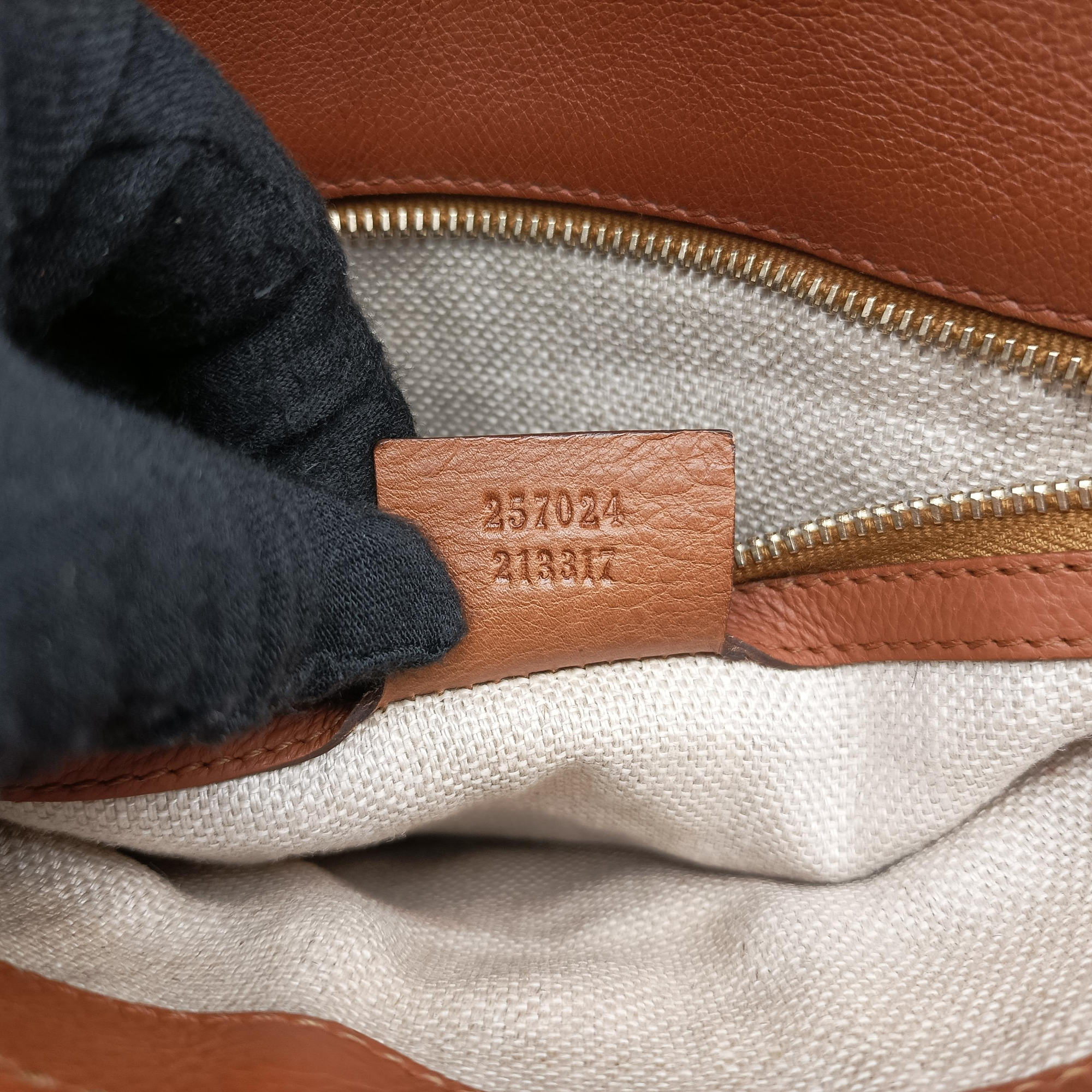 Marrakech Messenger Brown Canvas 257024 D8012581マラケシュ メッセンジャー ブラウン キャンバス 257024 D8012581