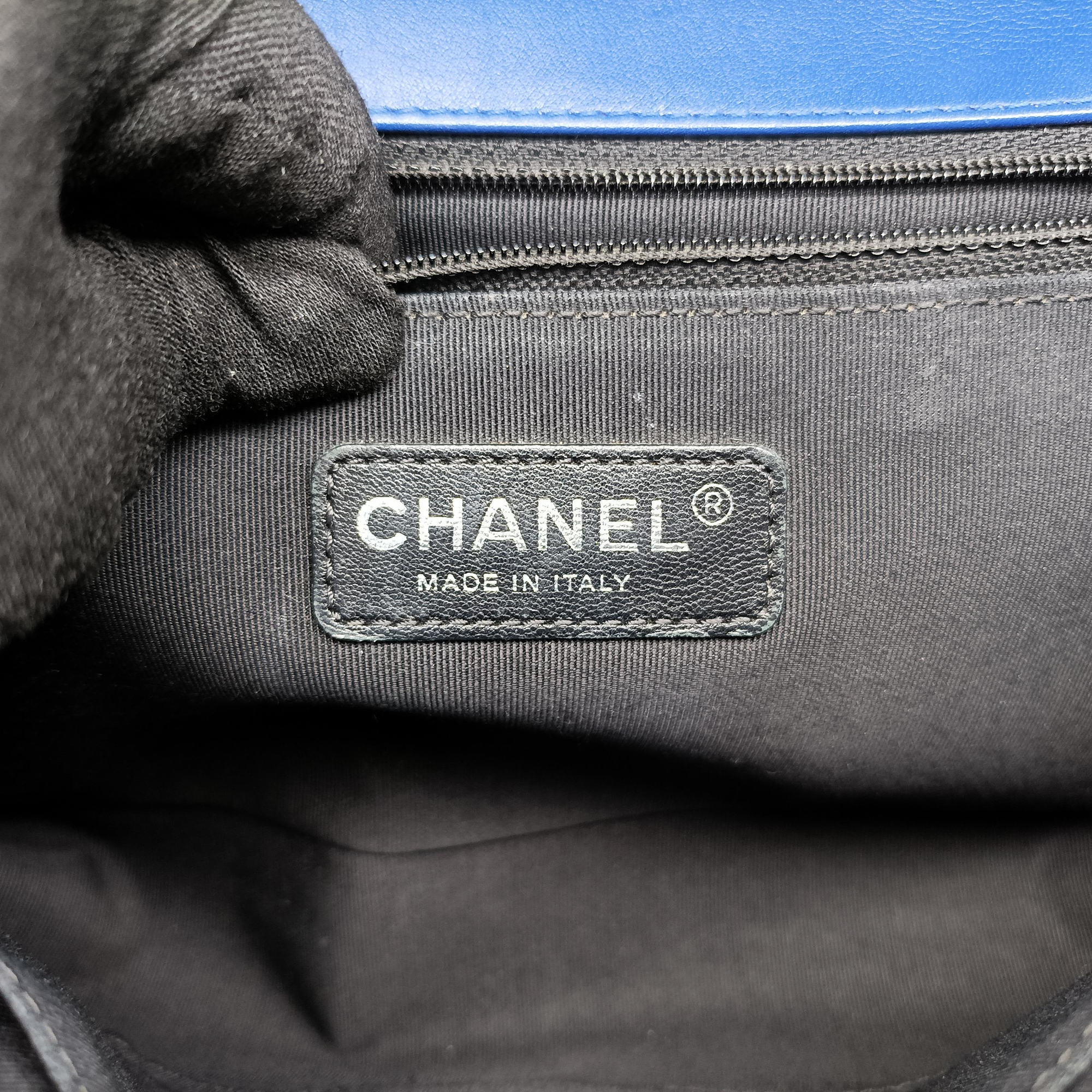 BOY CHANEL Blue Patent A92693 20468969ボーイシャネル ブルー パテント A92693 20468969