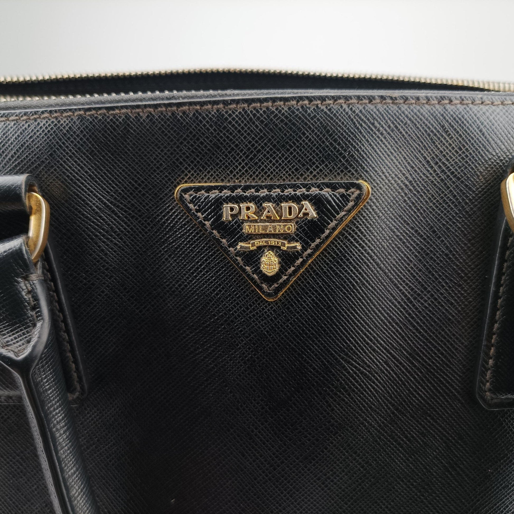 Galleria Black SAFFIANO Leather BN2274 7/A 208ガレリア ブラック サフィアーノレザー BN2274 7/A 208