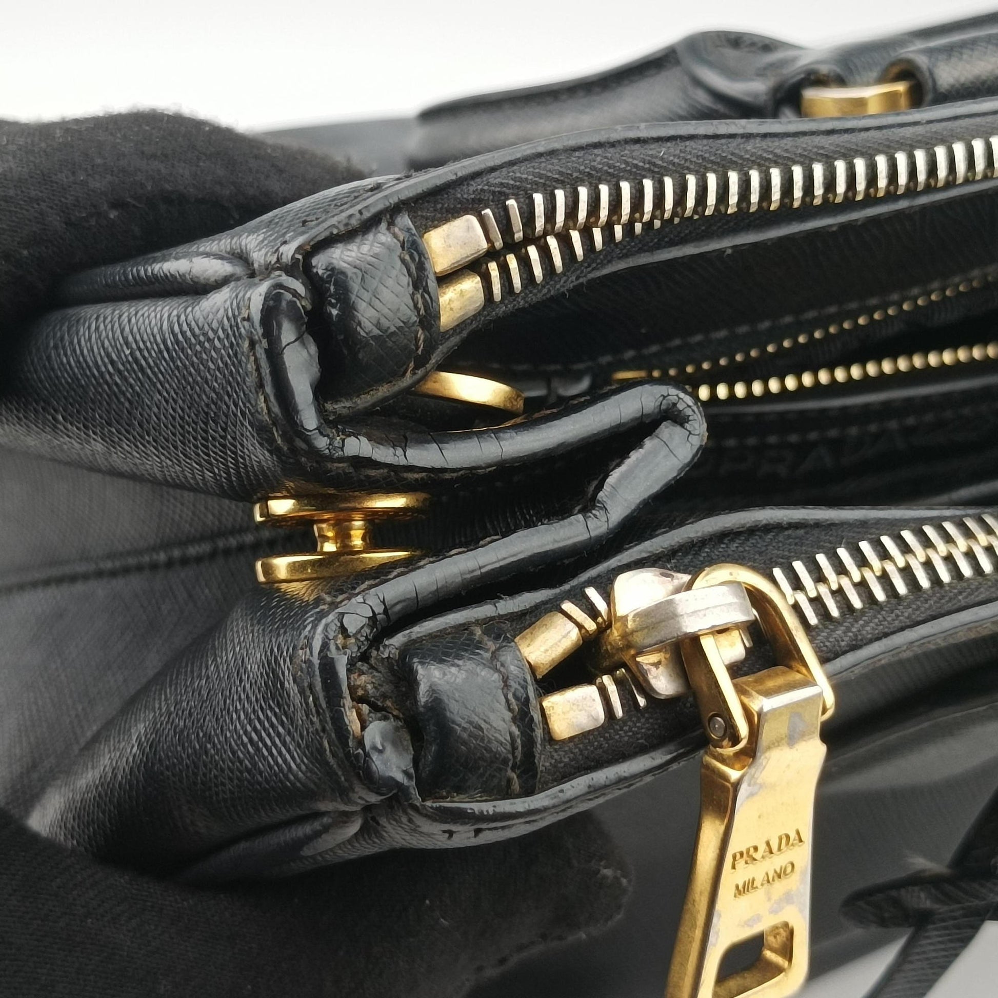 Galleria Black SAFFIANO Leather BN2274 7/A 208ガレリア ブラック サフィアーノレザー BN2274 7/A 208