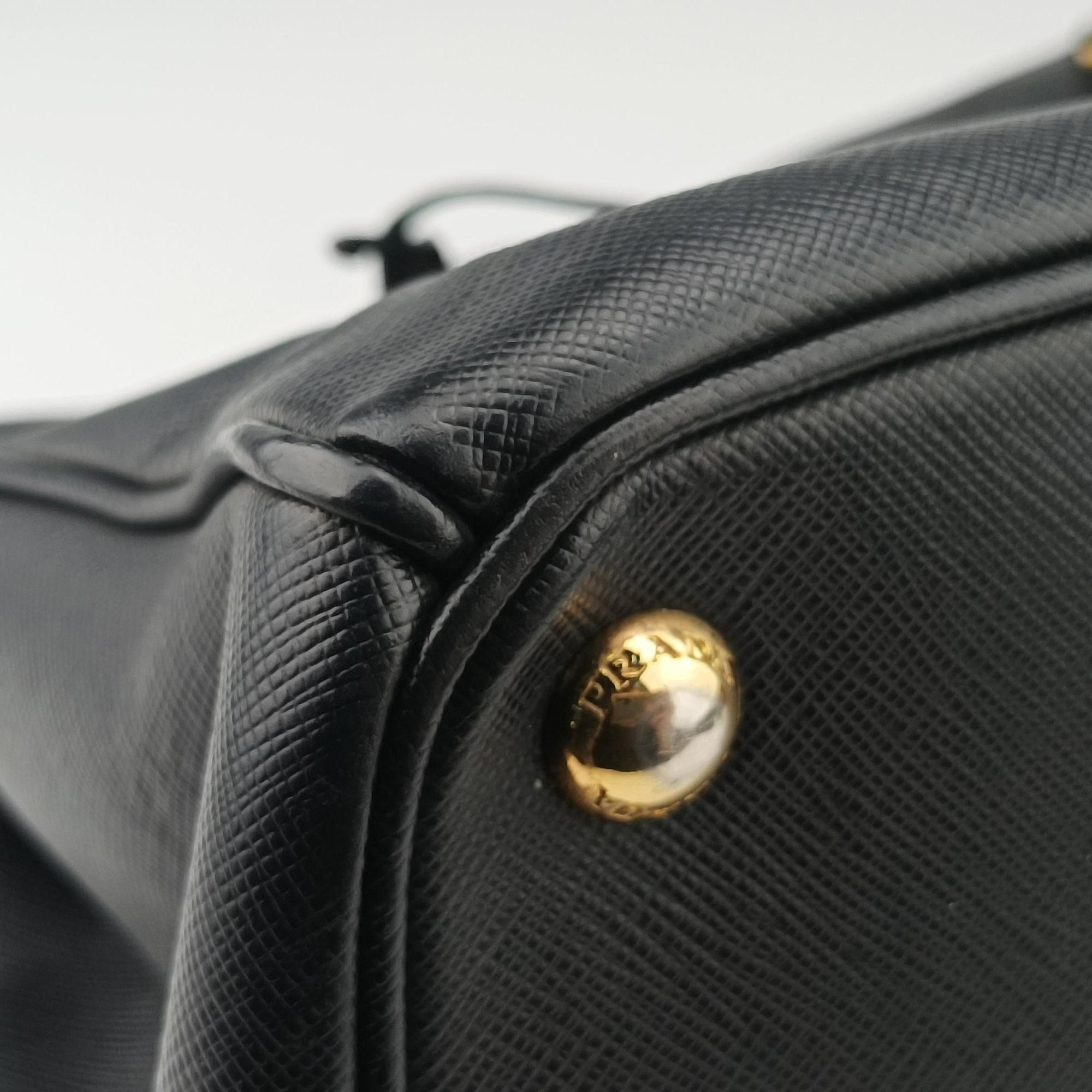 Galleria Black SAFFIANO Leather BN2274 7/A 208ガレリア ブラック サフィアーノレザー BN2274 7/A 208