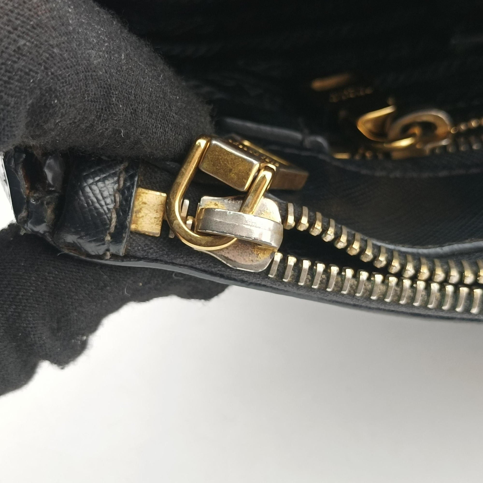 Galleria Black SAFFIANO Leather BN2274 7/A 208ガレリア ブラック サフィアーノレザー BN2274 7/A 208