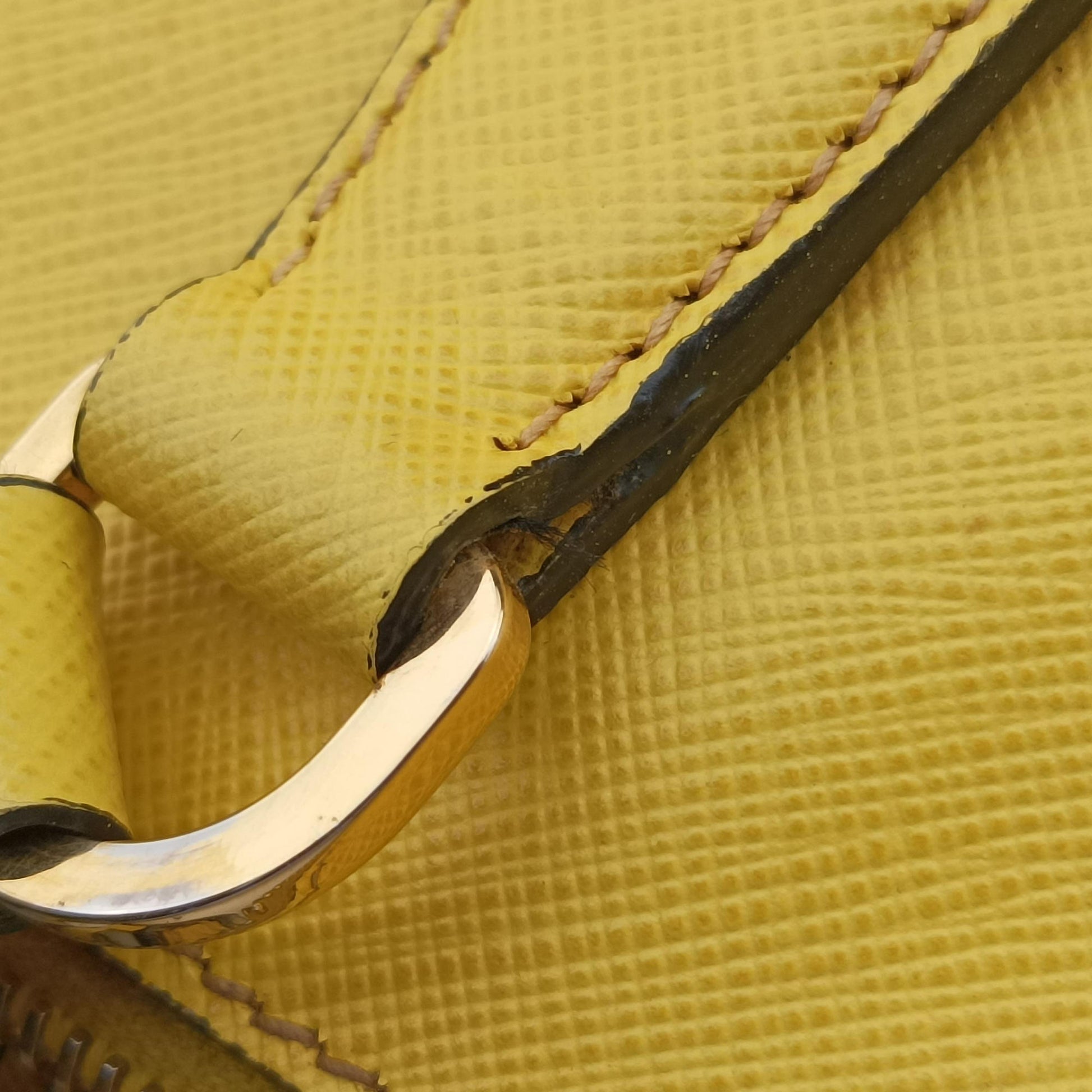 Galleria Yellow SAFFIANO Leather BN2274 7 Cガレリア イエロー サフィアーノレザー BN2274 7 C