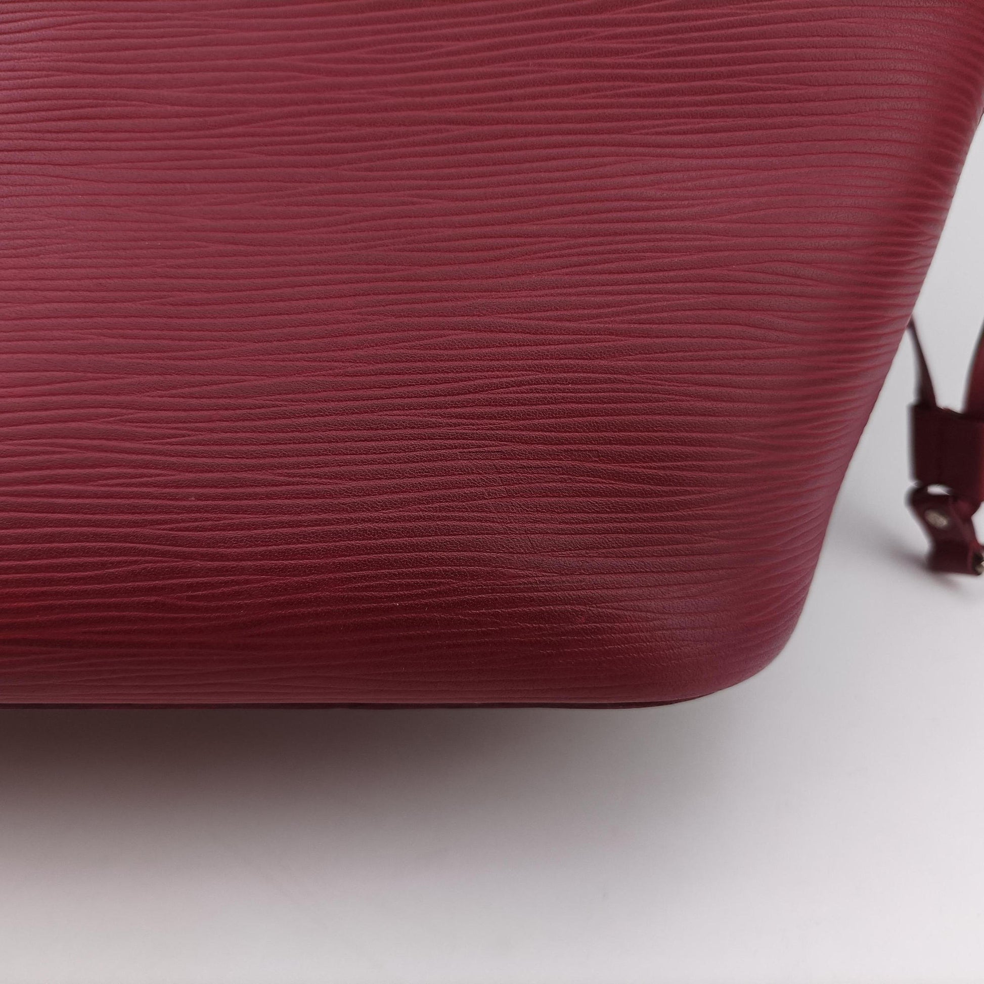 Neverfull MM Fuchsia EPI M40882 SR4123ネヴァーフルMM フューシャ エピ M40882 SR4123