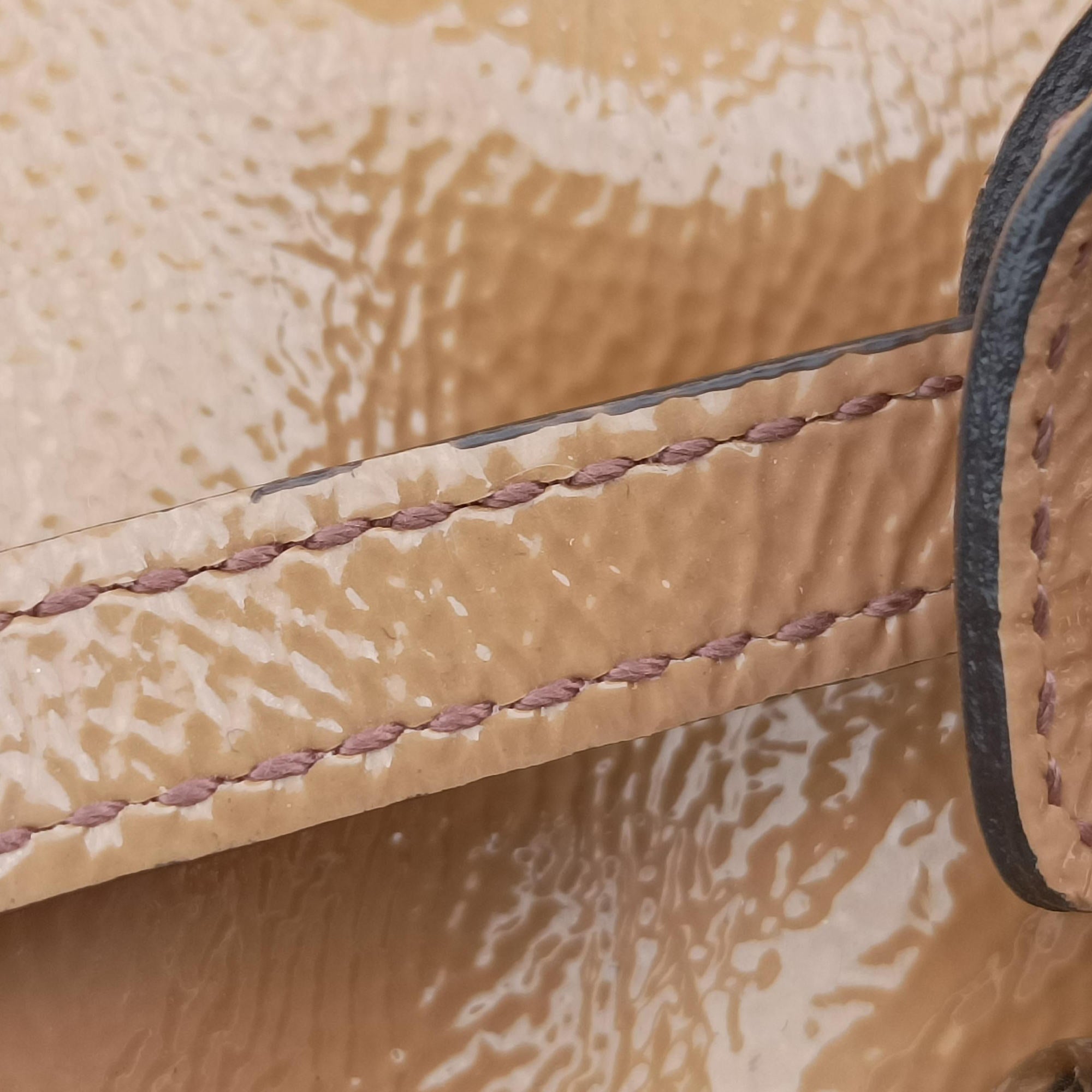 Soho Beige Patent Leather 308982 G015802398ソーホー ベージュ パテント 308982 G015802398