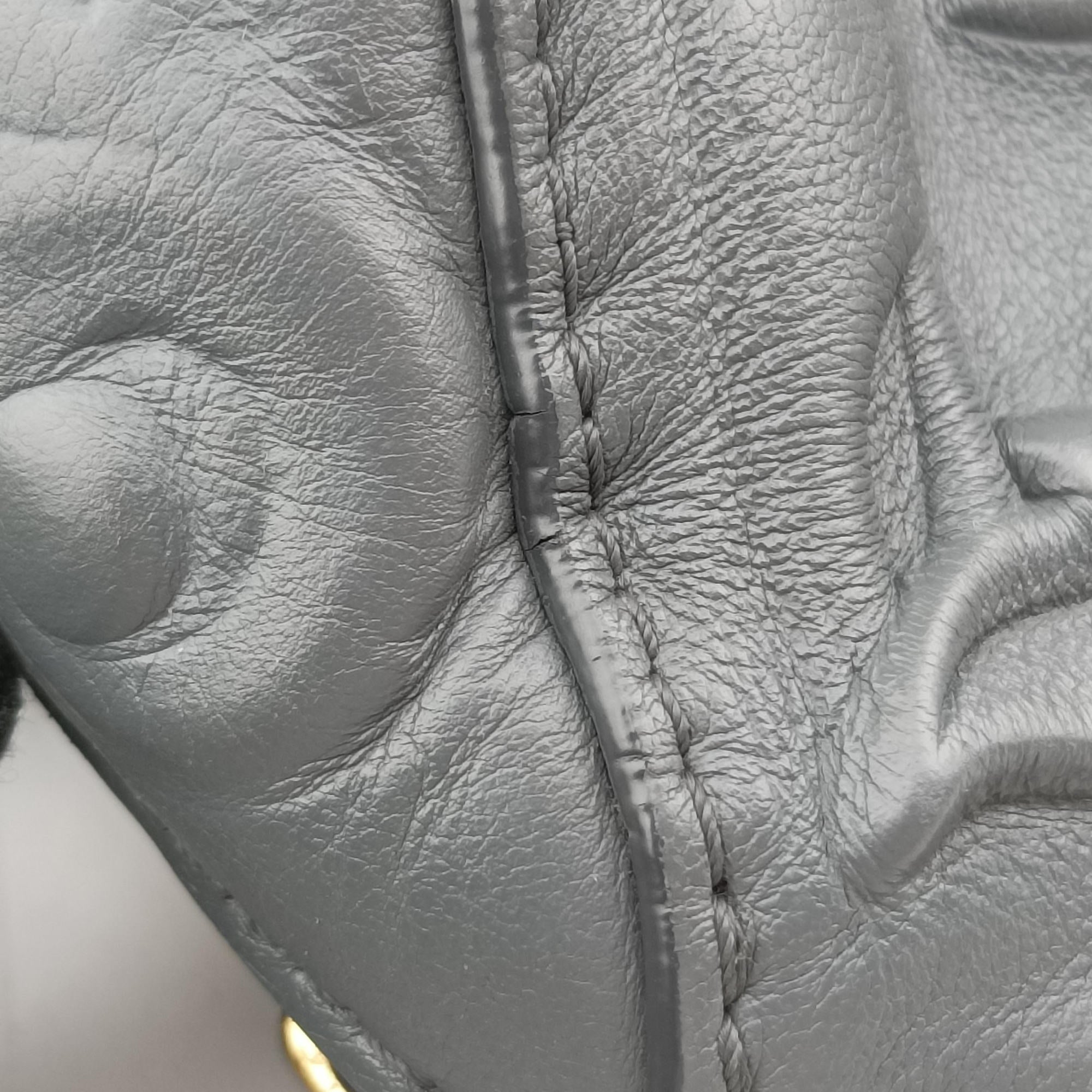 Versailles Ornament City Keepall Dark Shadow Gray Debossed Monogram M21835 IC Chipヴェルサイユ オーナメント シティ キーポル ダークシャドウ グレー モノグラム・デボス M21835 ICチップ