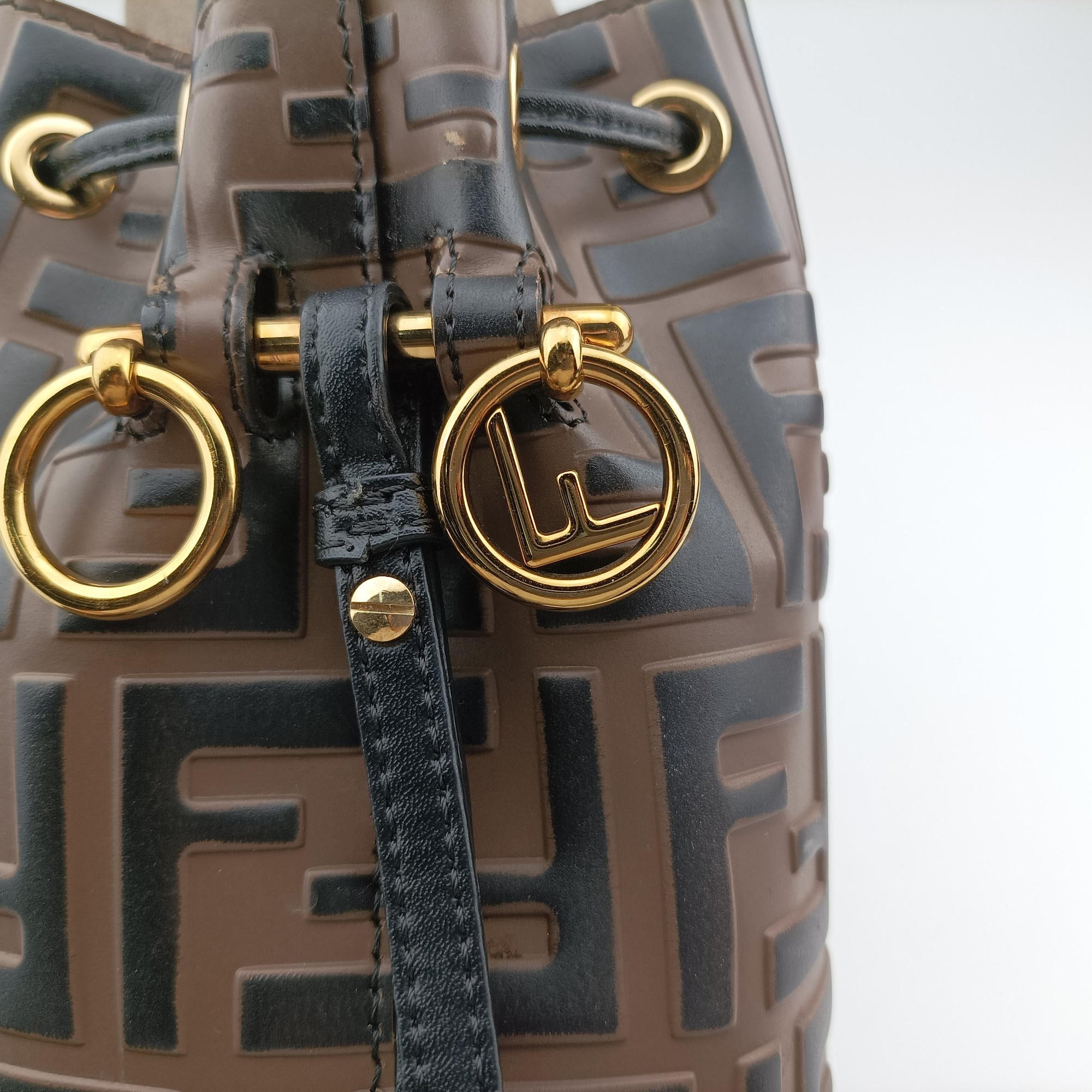 Mon Tresor Mini Bucket Brown Leather 8BS010/8AV105 8BS010 A659 209-8007ミニ モン トレゾール ブラウン レザー 8BS010/8AV105 8BS010 A659 209-8007