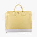 Tote bag YellowxWhite Saffiano leather 7/R 164トートバッグ イエローxホワイト サフィアーノレザー 7/R 164
