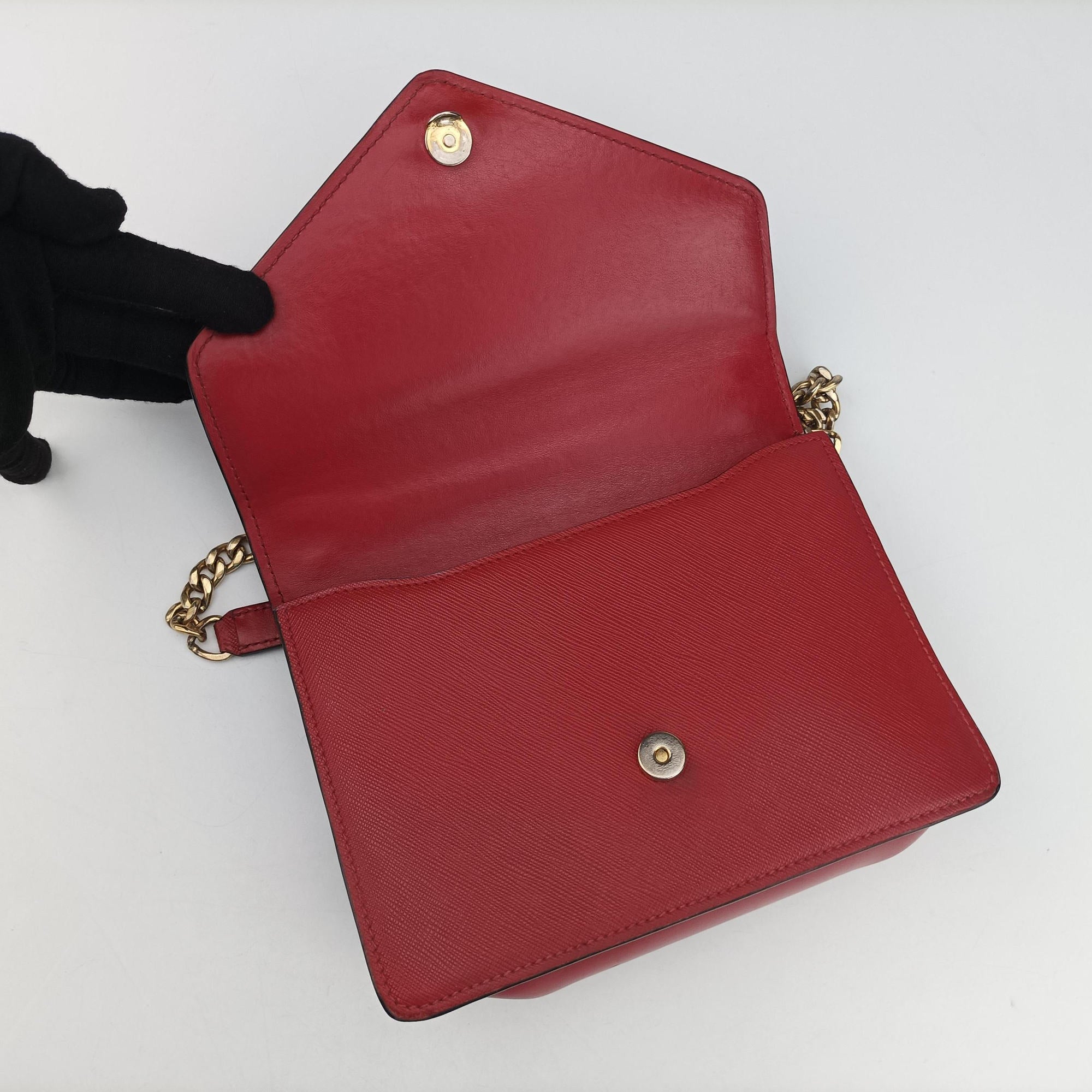 Triangle Logo Red SAFFIANO Leather 1BD200 25 Hトライアングルロゴ レッド サフィアーノレザー 1BD200 25 H
