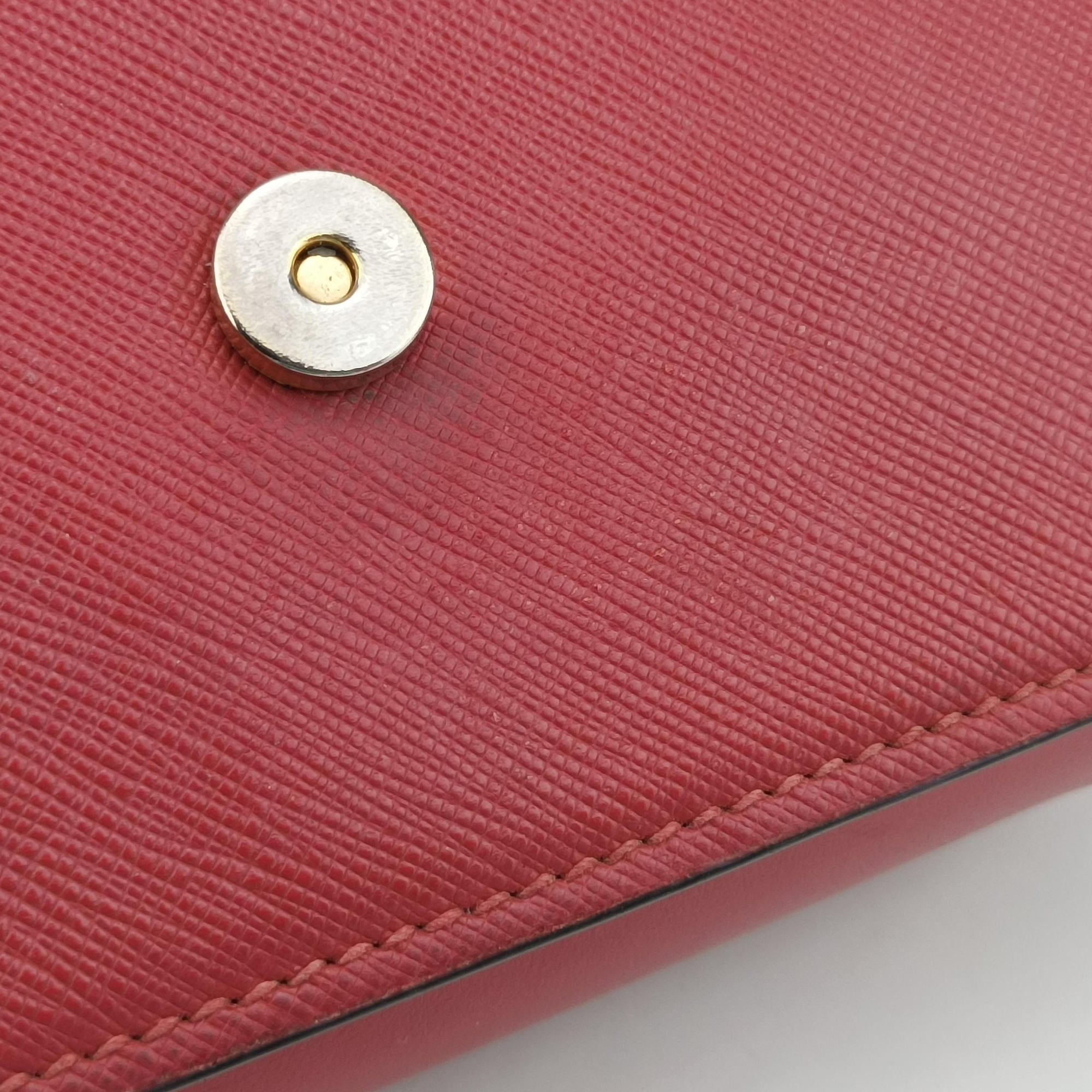 Triangle Logo Red SAFFIANO Leather 1BD200 25 Hトライアングルロゴ レッド サフィアーノレザー 1BD200 25 H