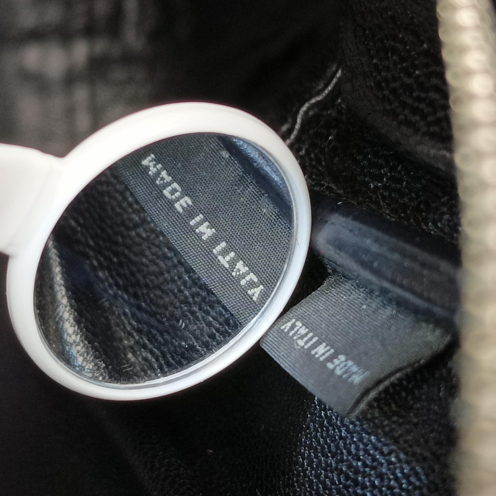 Triangle Logo Plate Navy Saffiano Leather D 7三角 ロゴ プレート ネイビー サフィアーノレザー D 7