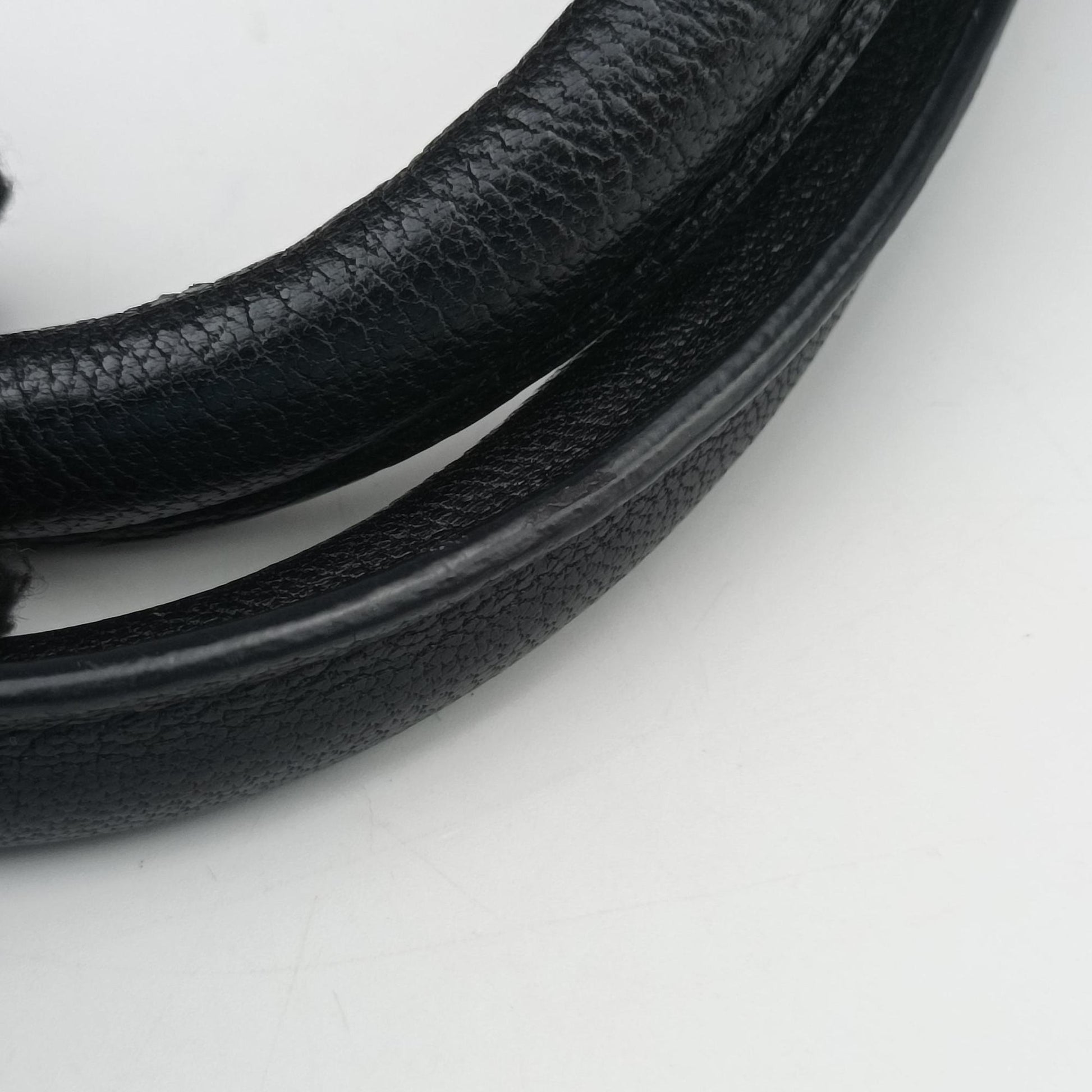 Cabas ChYc Black Leather 400666 FLY400666.Y0317カバスシック ブラック レザー 400666 FLY400666.Y0317