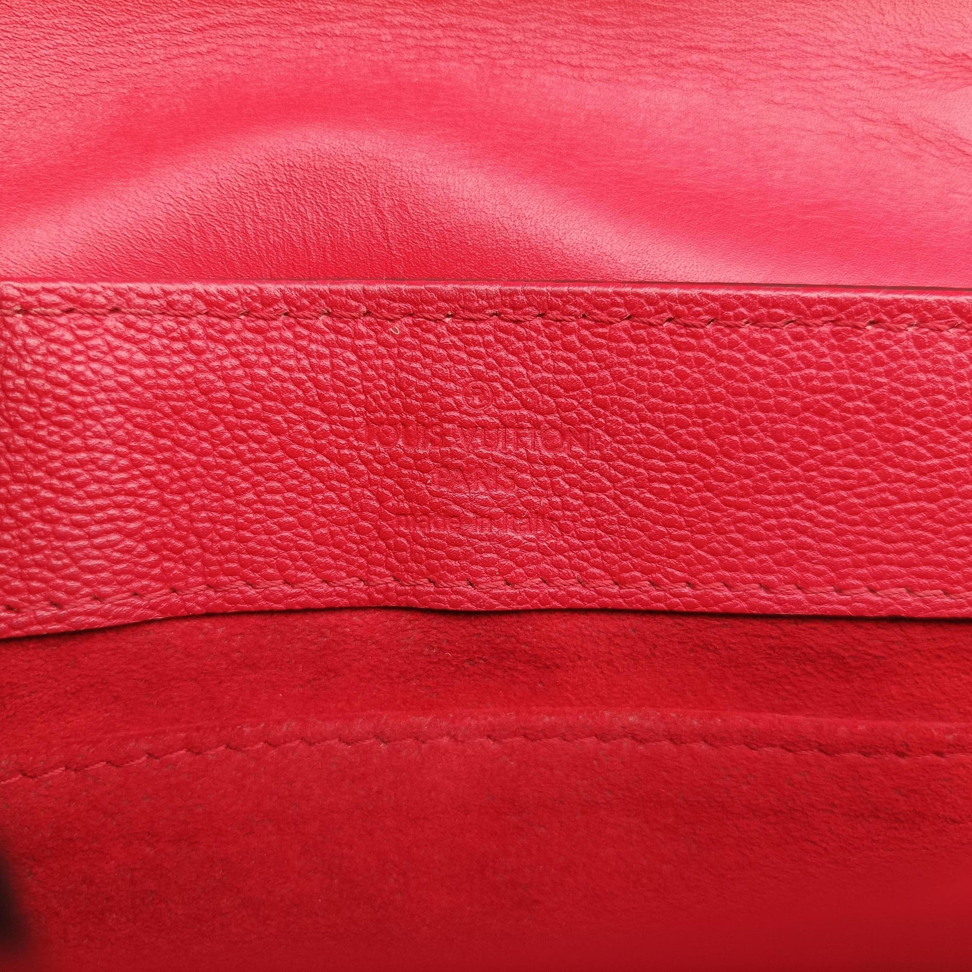 Very Chain Bag Ruby leather M44285 FO1138ヴェリーチェーンバッグ ルビー レザー M44285 FO1138
