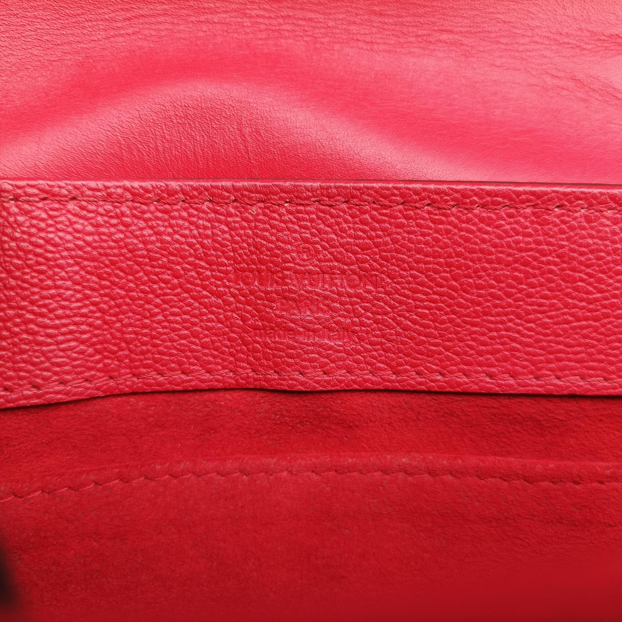 Very Chain Bag Ruby leather M44285 FO1138ヴェリーチェーンバッグ ルビー レザー M44285 FO1138