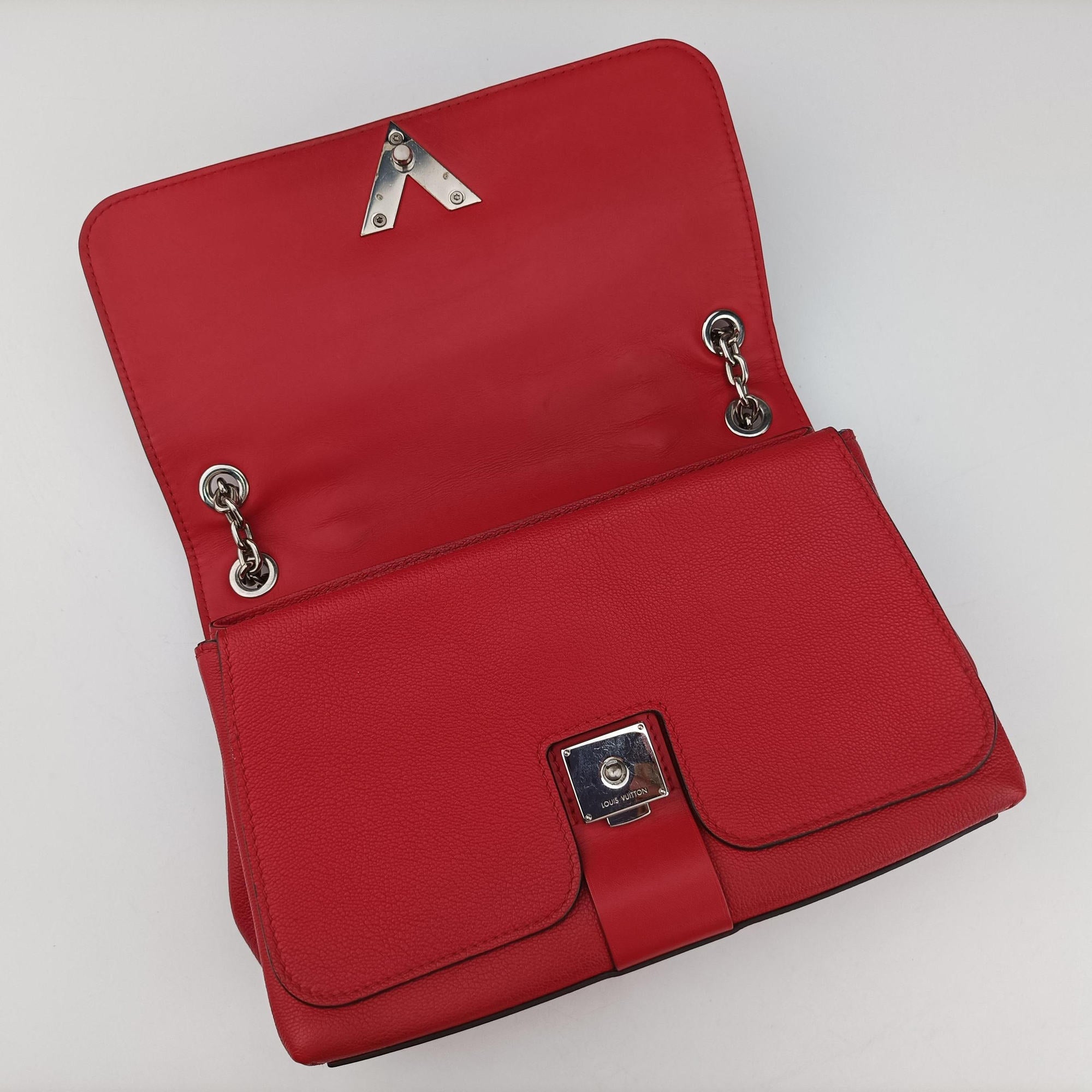 Very Chain Bag Ruby leather M44285 FO1138ヴェリーチェーンバッグ ルビー レザー M44285 FO1138