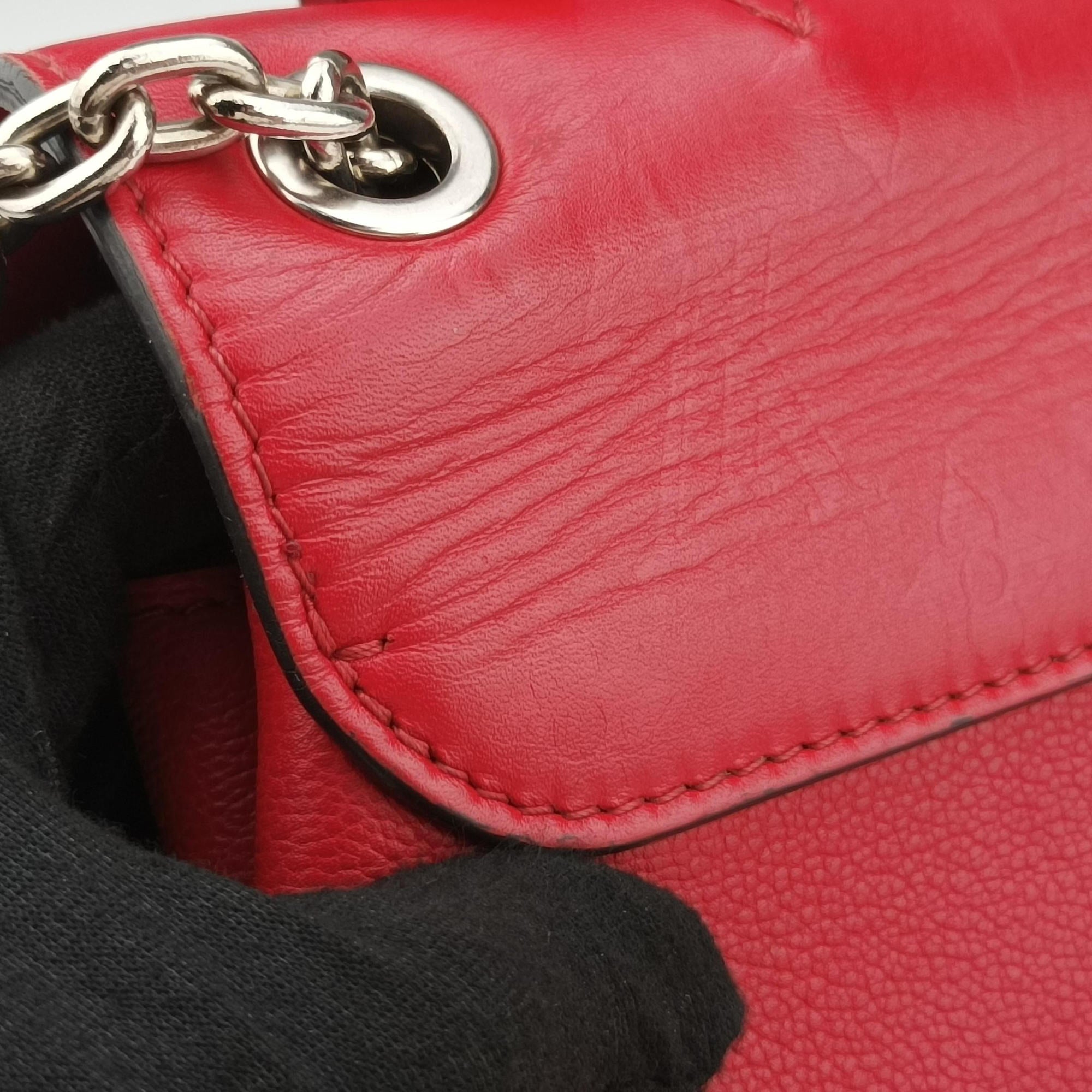 Very Chain Bag Ruby leather M44285 FO1138ヴェリーチェーンバッグ ルビー レザー M44285 FO1138