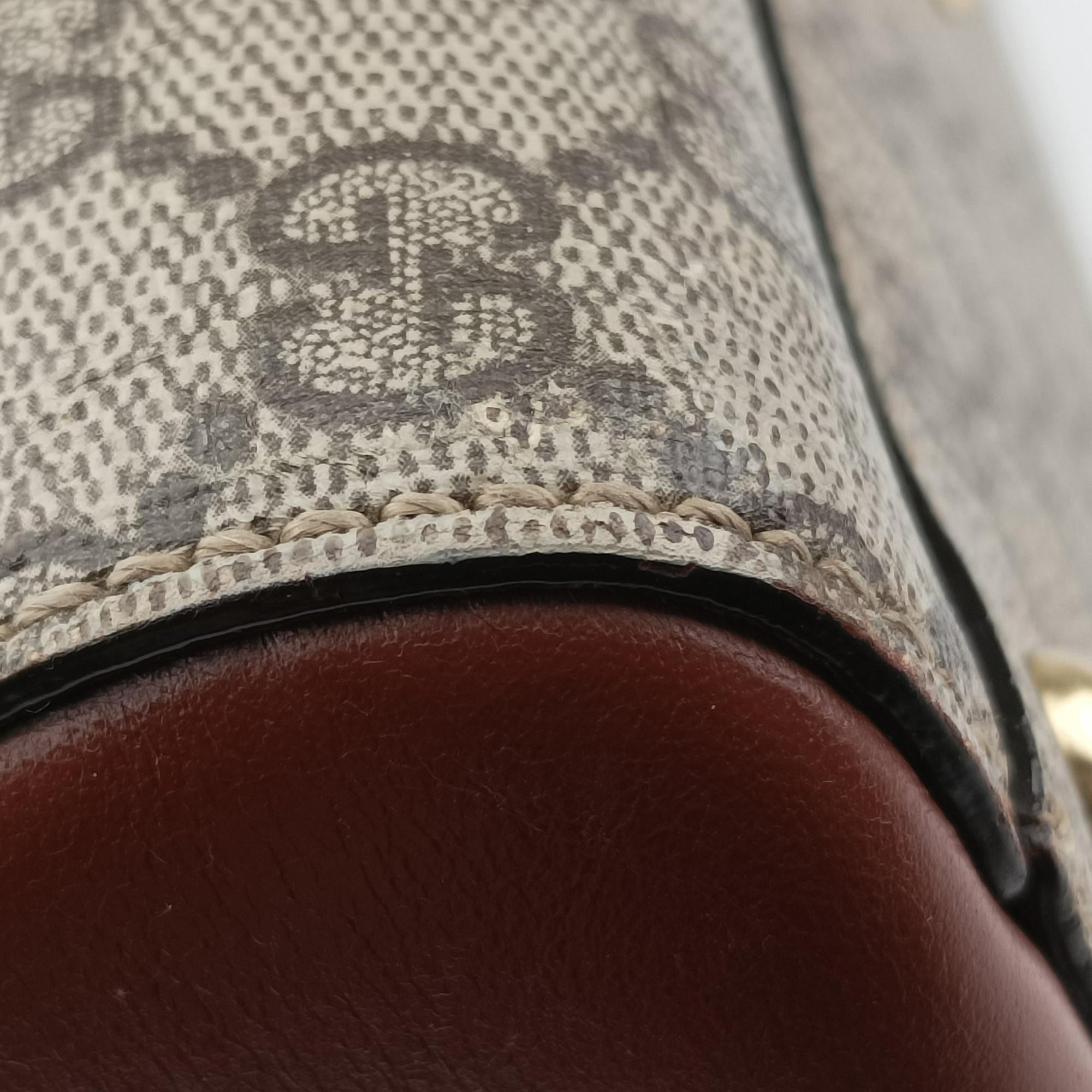 Vintage Gucci GG SUPREME beige×brown PVC coated canvas×Leather 409529 shoulderbag | stylenewstar