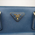 Bi-Color Zip Front Pocket Blue SAFFIANO Leather BN2674 7/Dバイカラー ジップ フロント ポケット ブルー サフィアーノレザー BN2674 7/D