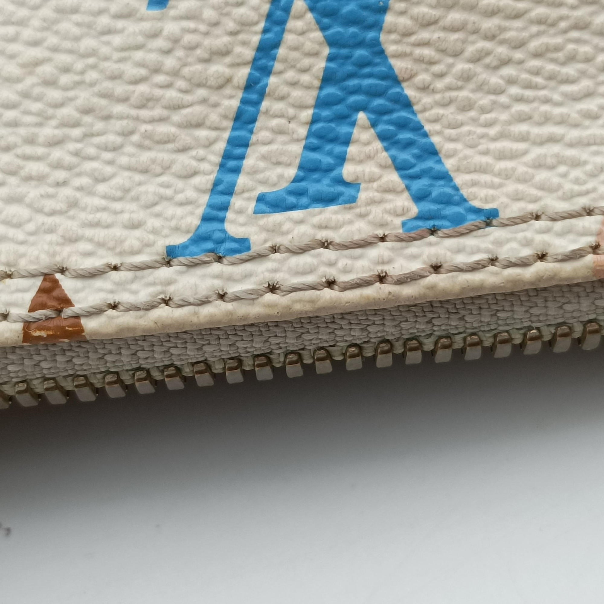 Alma PM white Monogram Multicolor M92647 Lot number unknownアルマ PM ブロン モノグラム マルチカラー M92647 製番不明