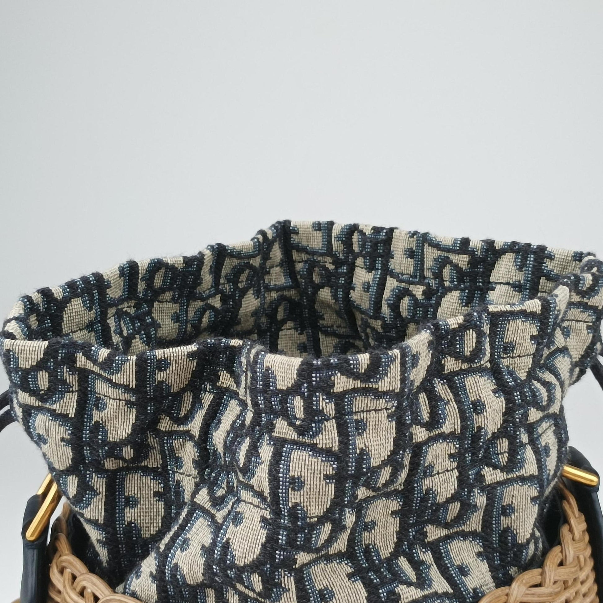 Wicker Basket Beige×navy Natural wicker×Dior oblique jacquard 63-MA-0211ウィッカー バケット ベージュ×ネイビー ナチュラルウィッカー×ディオール オブリーク ジャカード 63-MA-0211