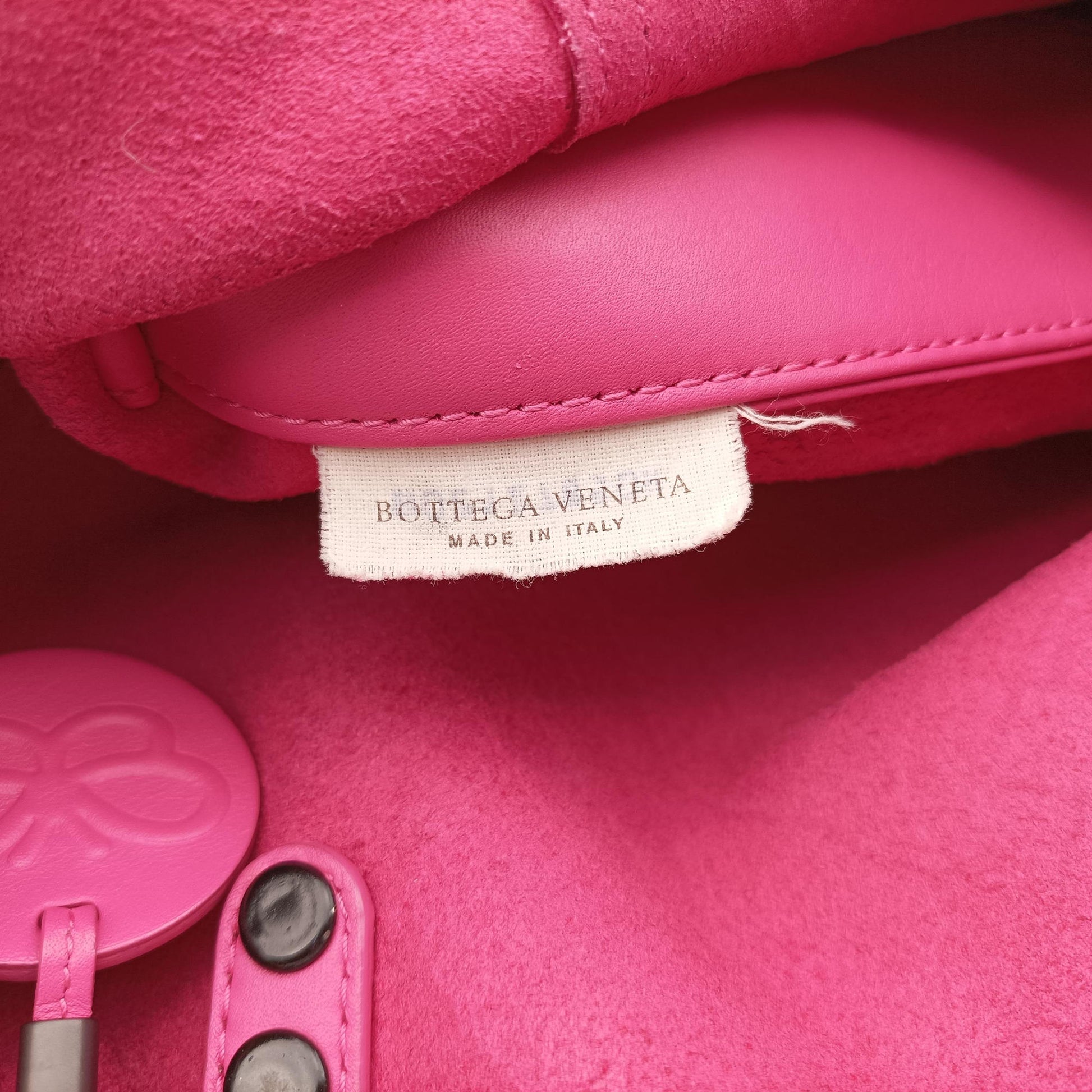 Intrecciato Rose lambskin B02127850Rイントレチャート ローズ レッド ラムスキン B02127850R