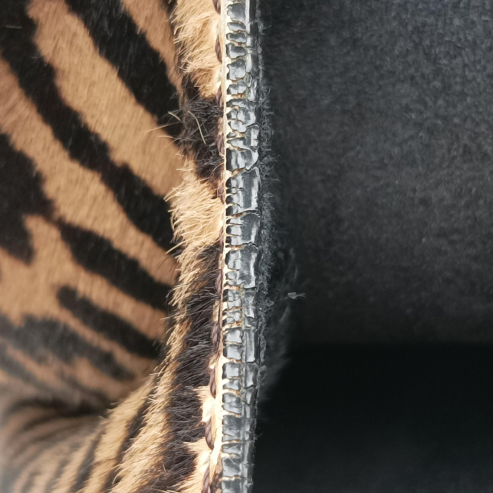 Serpenti Scaglie Black × Leopard Pattern Pony × Leather EK.F14.37788セルペンティ スカリエ ブラック × レオパード柄 ハラコ×レザー EK.F14.37788