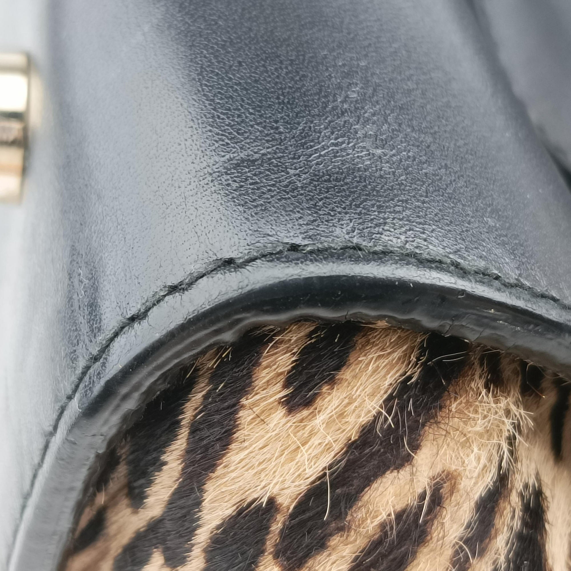 Serpenti Scaglie Black × Leopard Pattern Pony × Leather EK.F14.37788セルペンティ スカリエ ブラック × レオパード柄 ハラコ×レザー EK.F14.37788