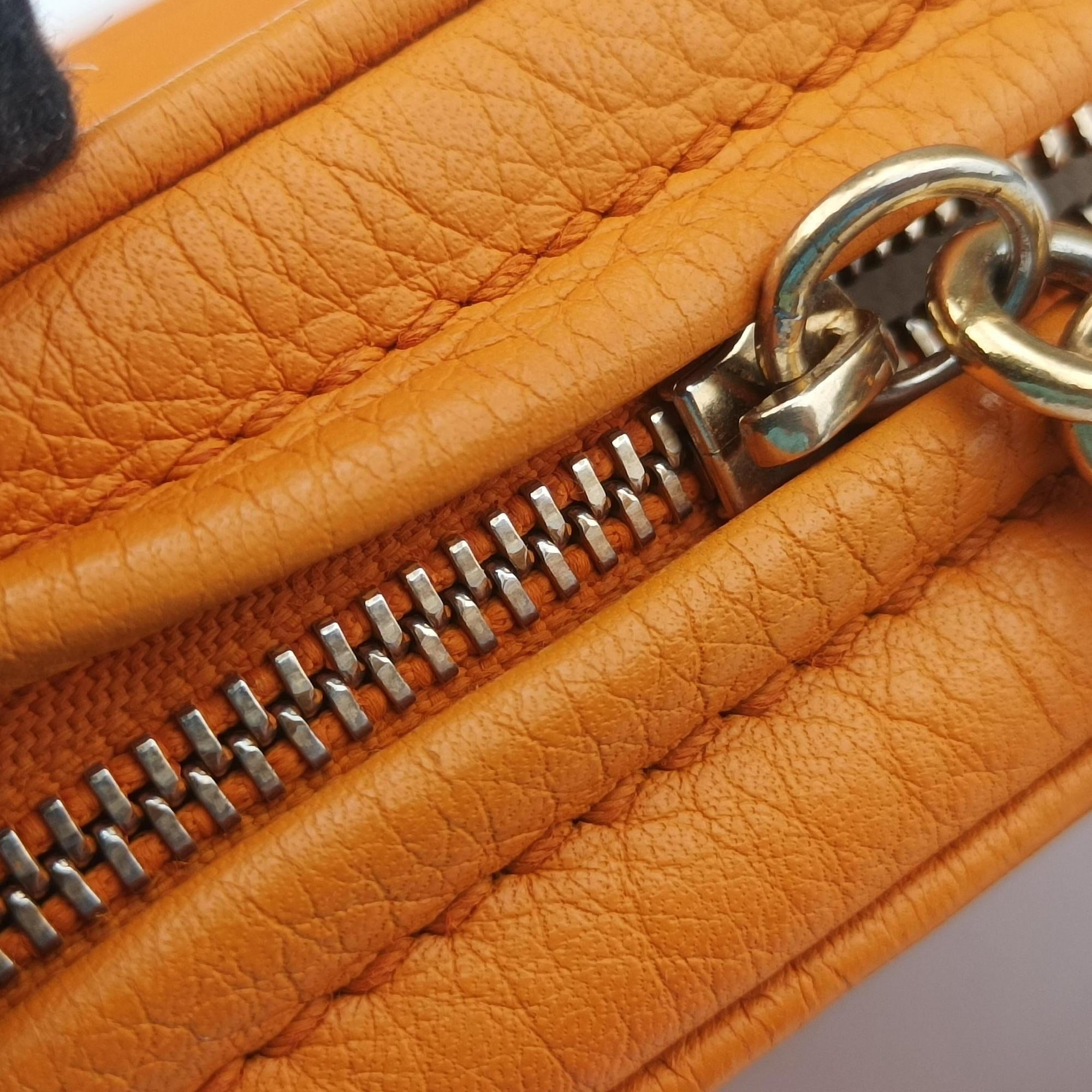 Soho Yellow Leather 353965 H018395180ソーホー イエロー レザー 353965 H018395180