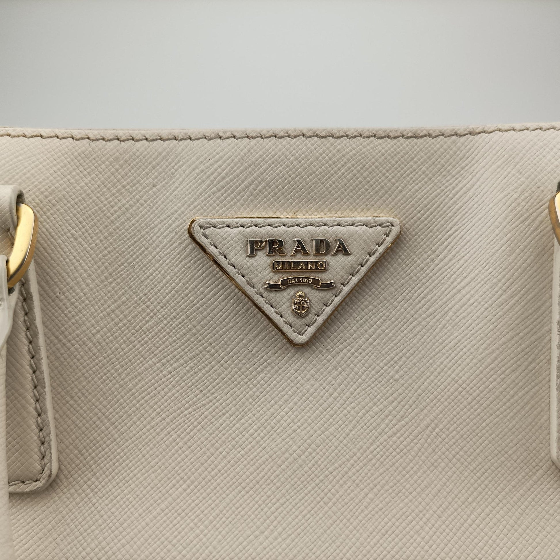 Galleria White SAFFIANO Leather BN1801 180ガレリア ホワイト サフィアーノレザー BN1801 180