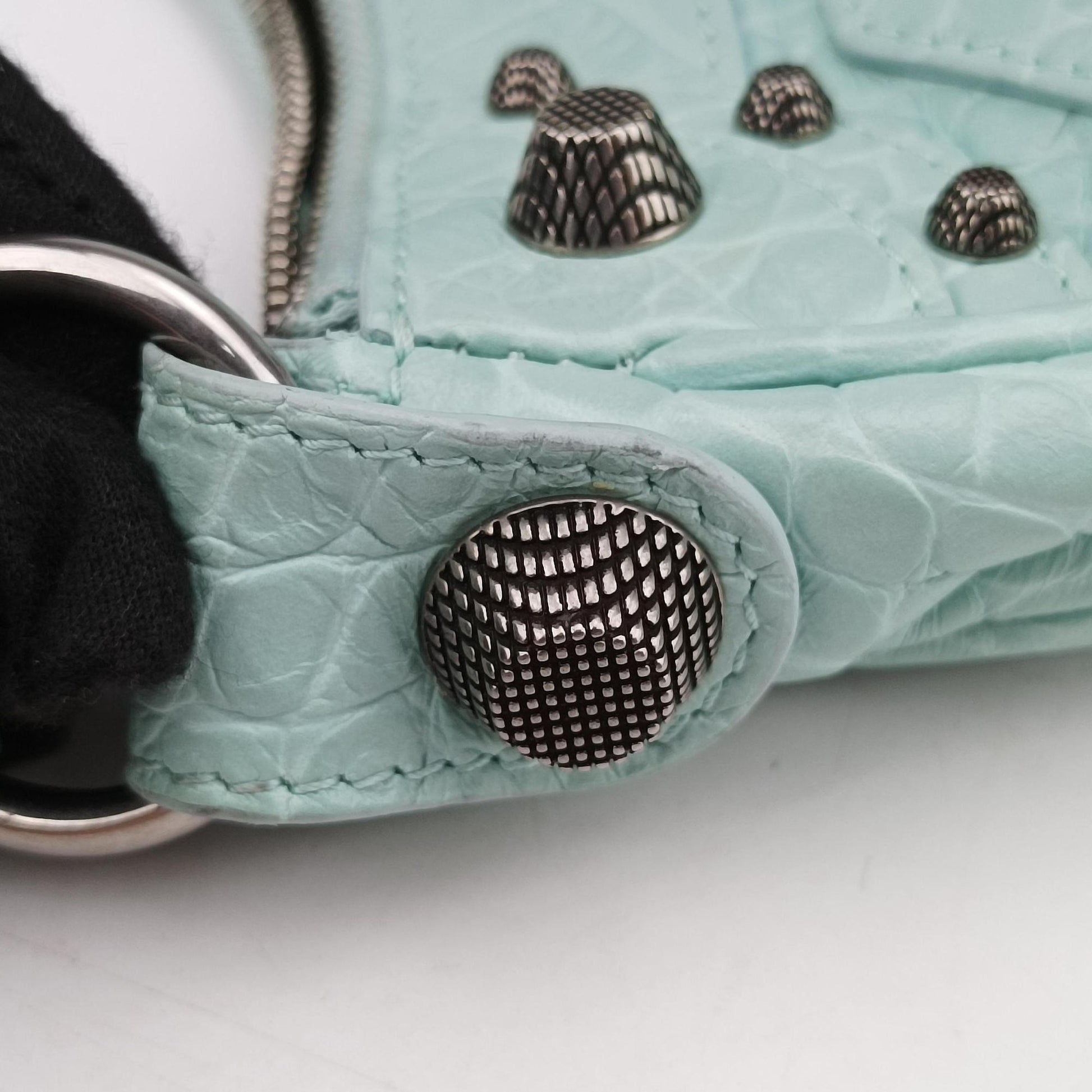 Le Cagole mini Blue lambskin 671309.3914.Q.002123ル カゴール ミニ ブルー ラムスキン 671309.3914.Q.002123