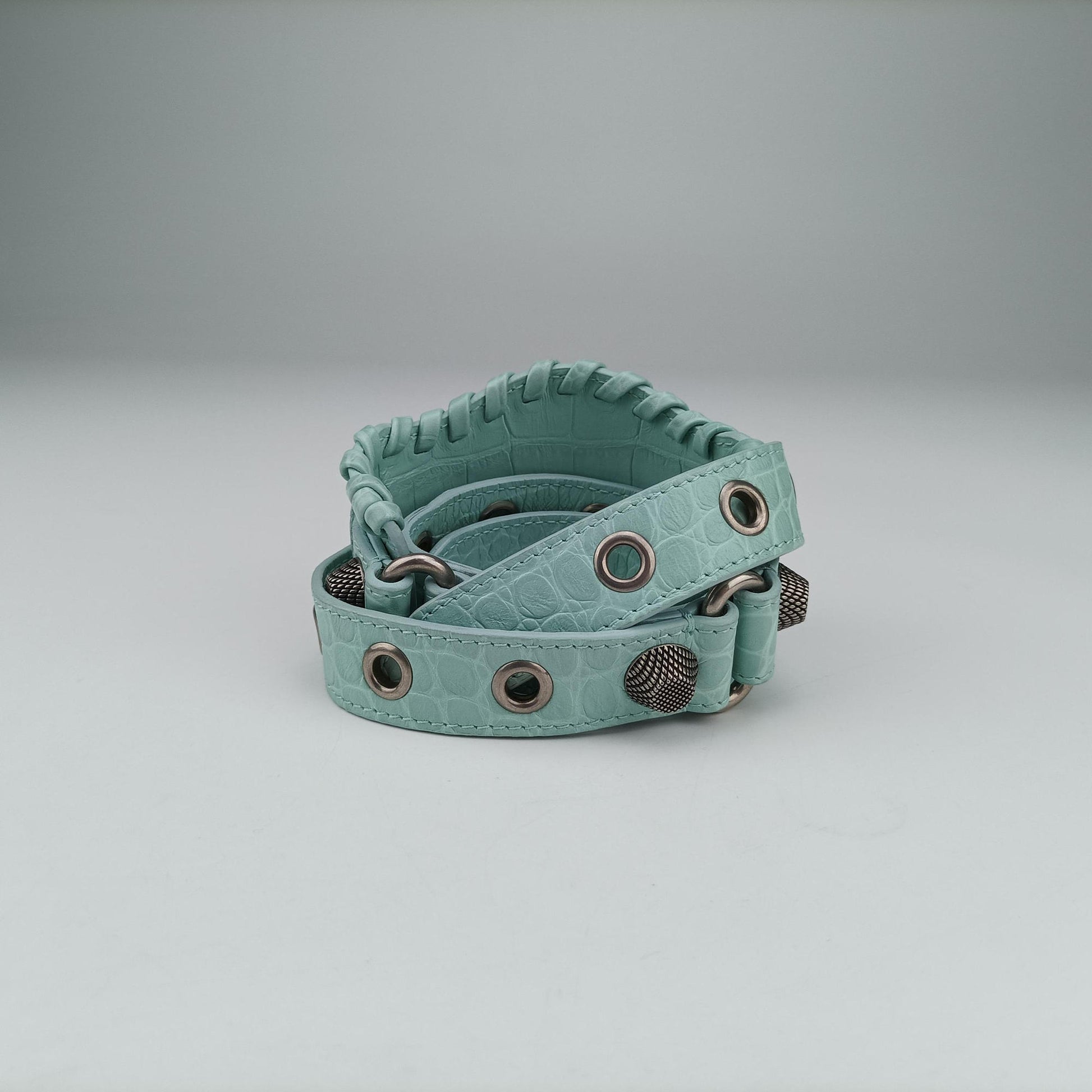 Le Cagole mini Blue lambskin 671309.3914.Q.002123ル カゴール ミニ ブルー ラムスキン 671309.3914.Q.002123