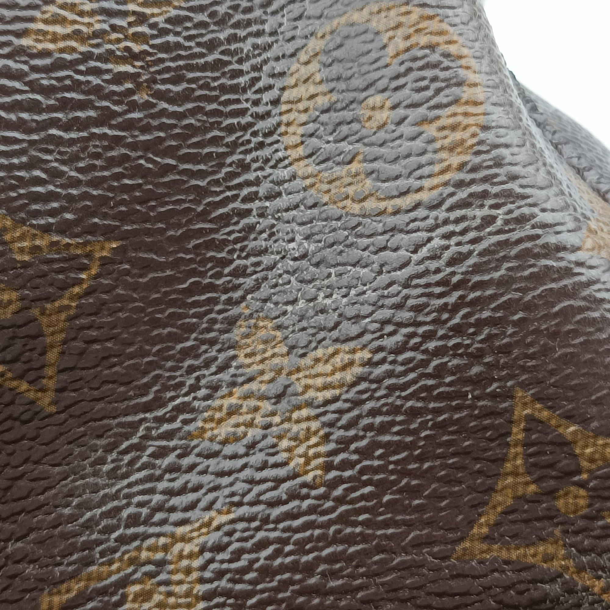 MONTAIGNE MM Brown Monogram Canvas M41056 CA2107モンテーニュMM モノグラム/ブラウン モノグラムキャンバス M41056 CA2107