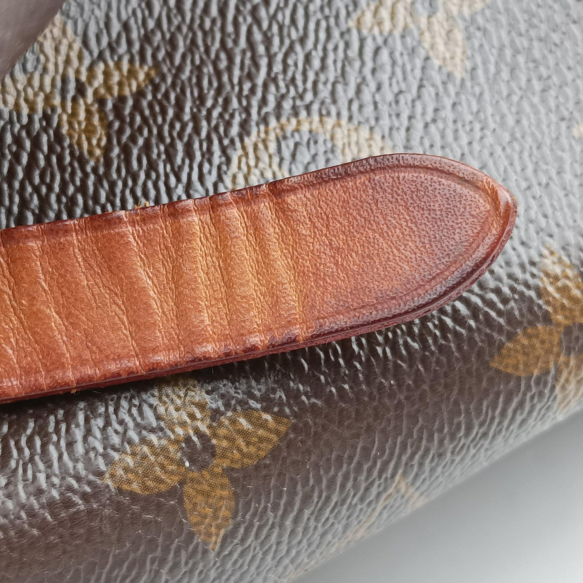 MONTAIGNE MM Brown Monogram Canvas M41056 CA2107モンテーニュMM モノグラム/ブラウン モノグラムキャンバス M41056 CA2107
