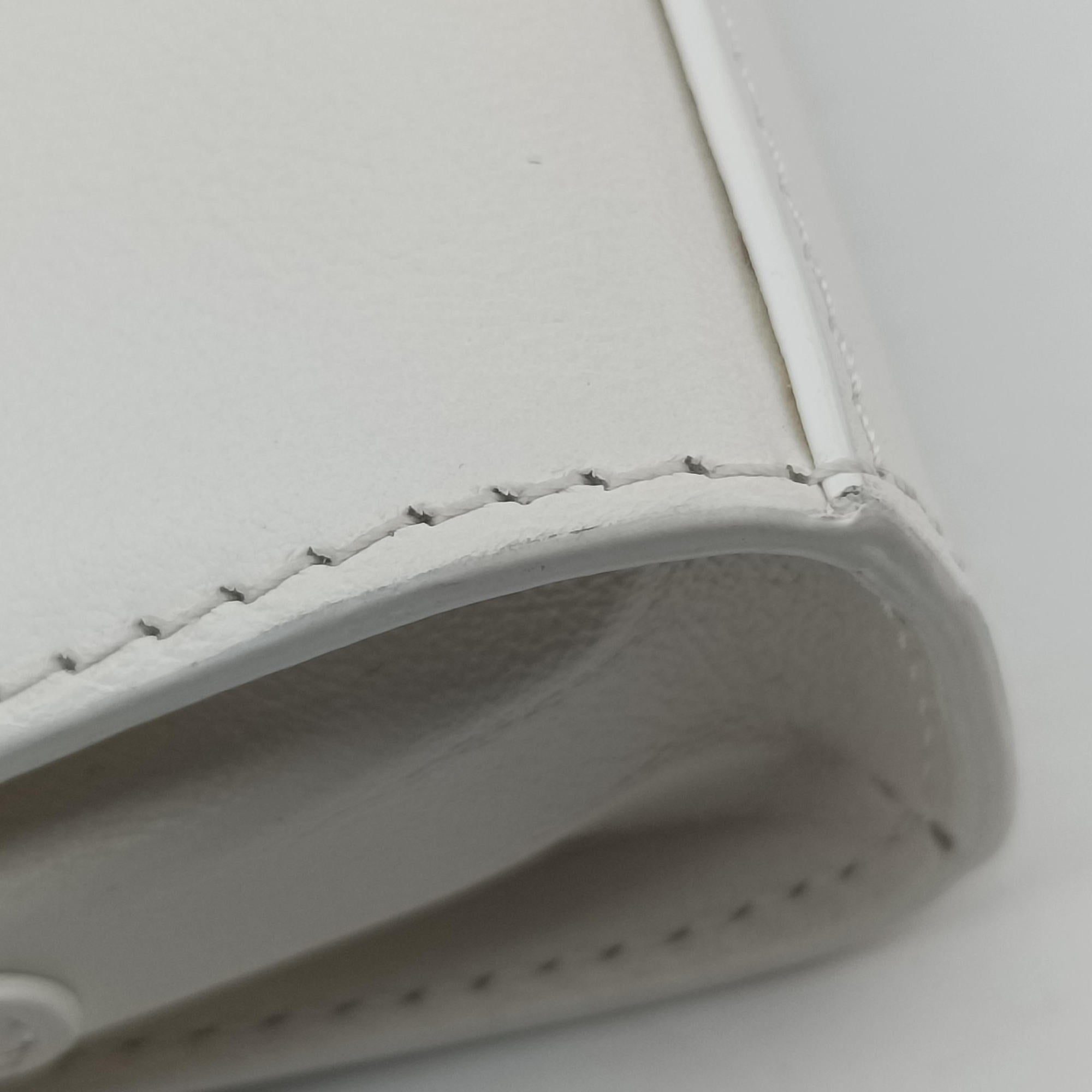 Tampete White Leather タンペート ホワイト レザー 