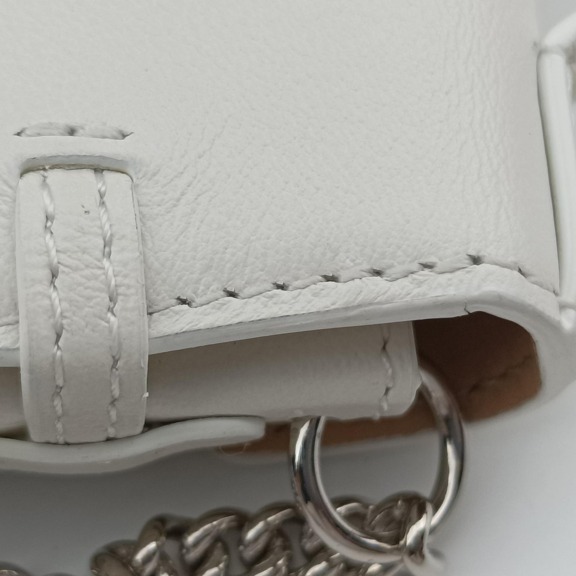 Tampete White Leather タンペート ホワイト レザー 