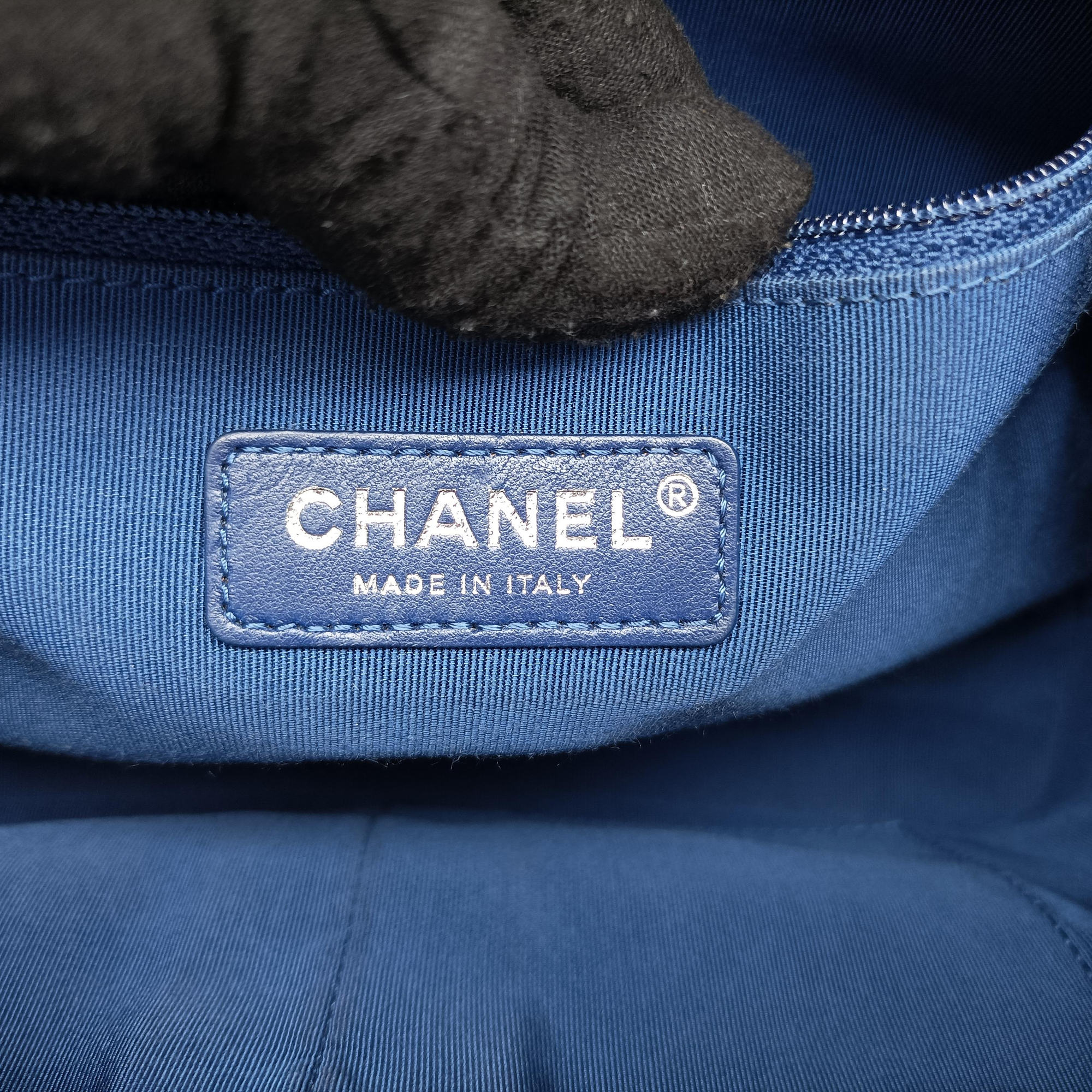 GABRIELLE Blue lambskin A93824 25904077ガブリエル ブルー ラムスキン A93824 25904077