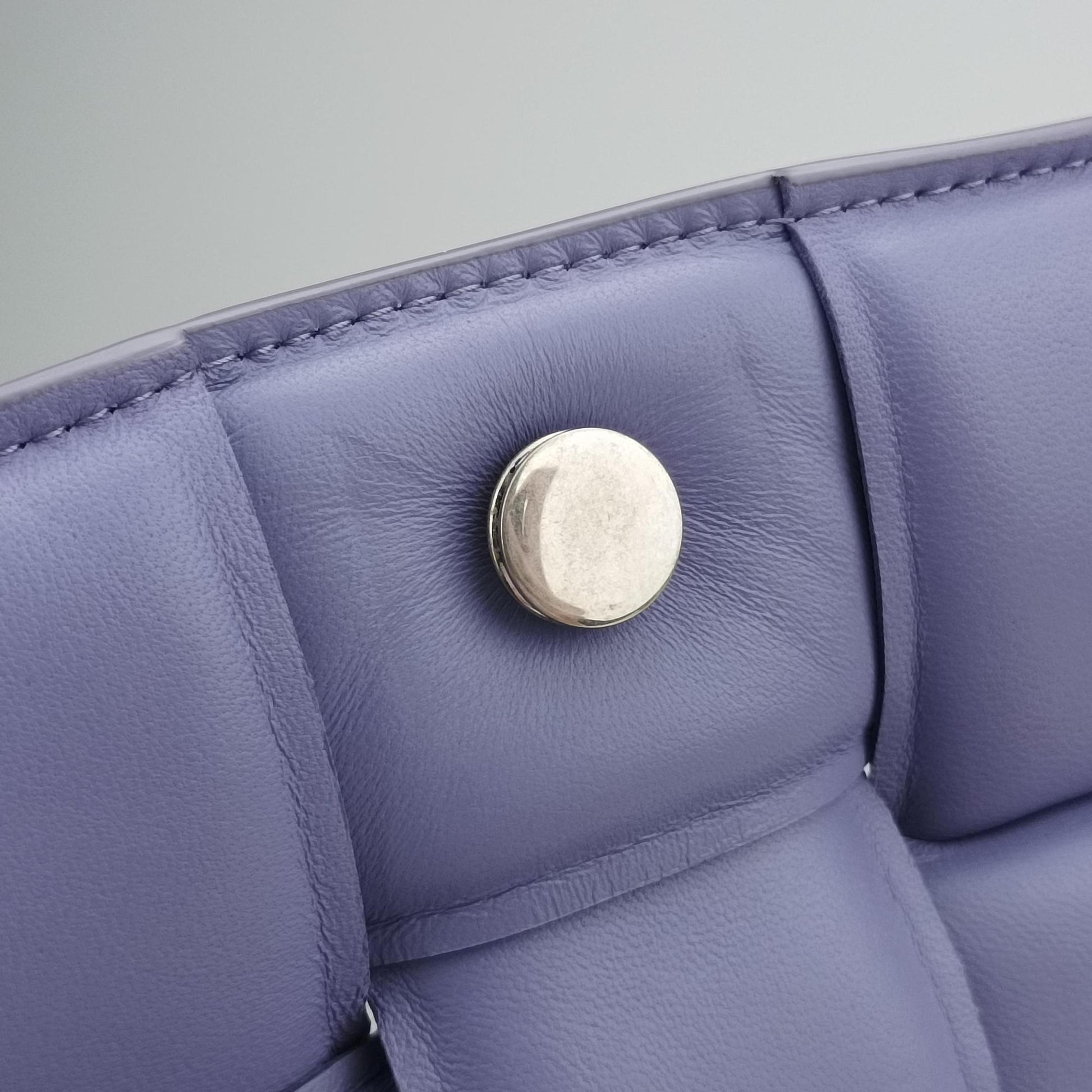 Padded Cassette Purple lambskin B09281057Oパデッド カセット パープル ラムスキン B09281057O