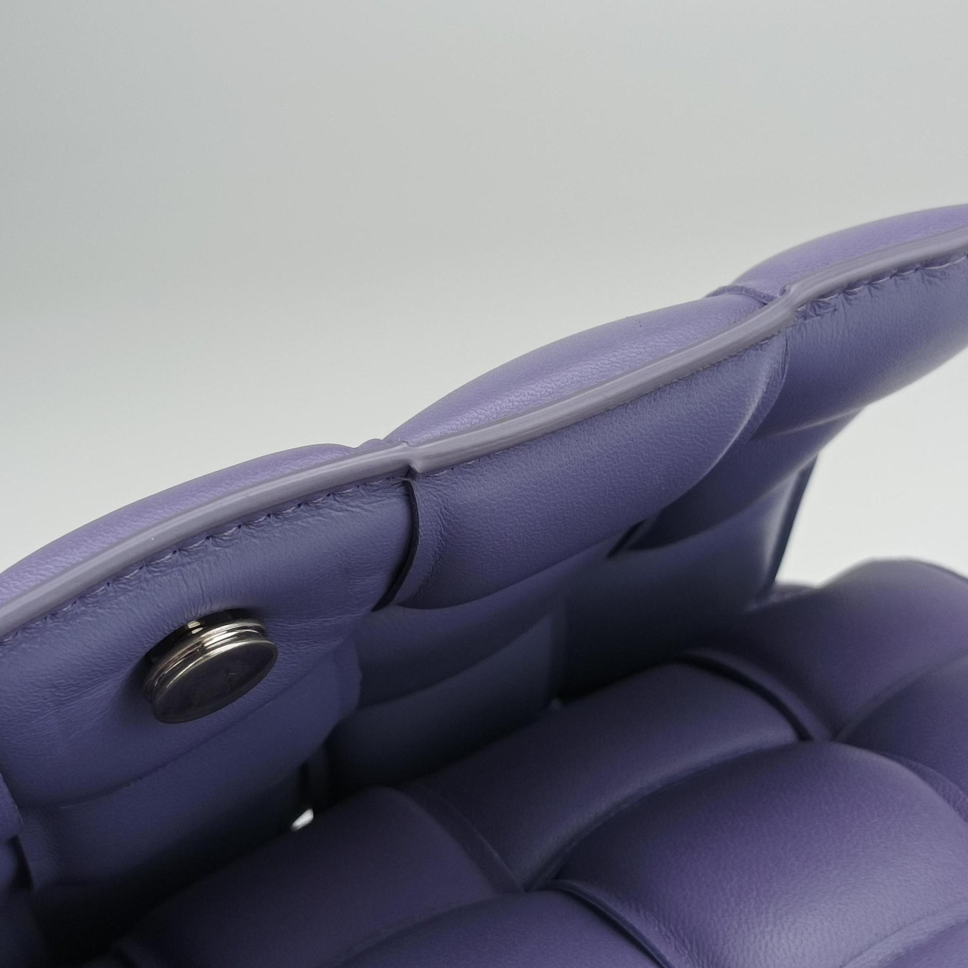Padded Cassette Purple lambskin B09281057Oパデッド カセット パープル ラムスキン B09281057O