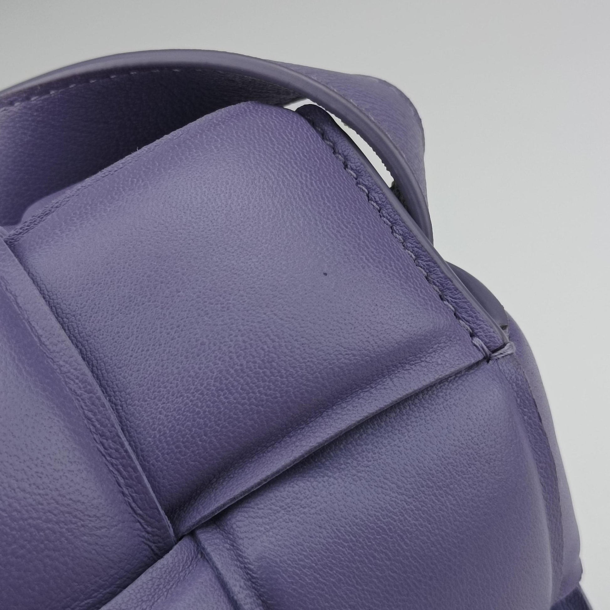 Padded Cassette Purple lambskin B09281057Oパデッド カセット パープル ラムスキン B09281057O