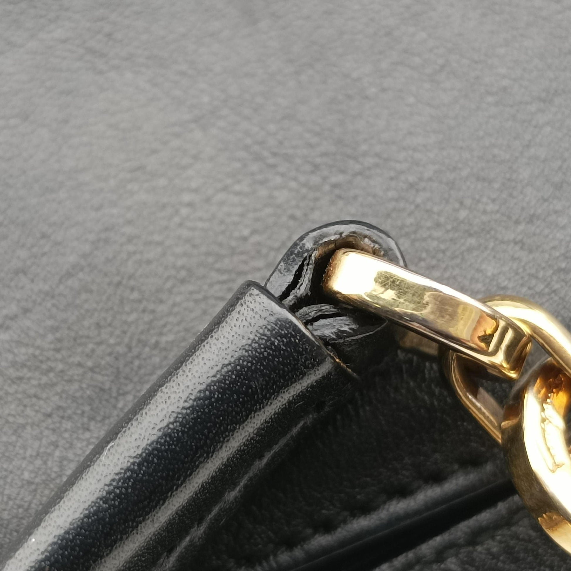 Gancini Black Leather AU-21/E445ガンチーニ ブラック レザー AU-21/E445