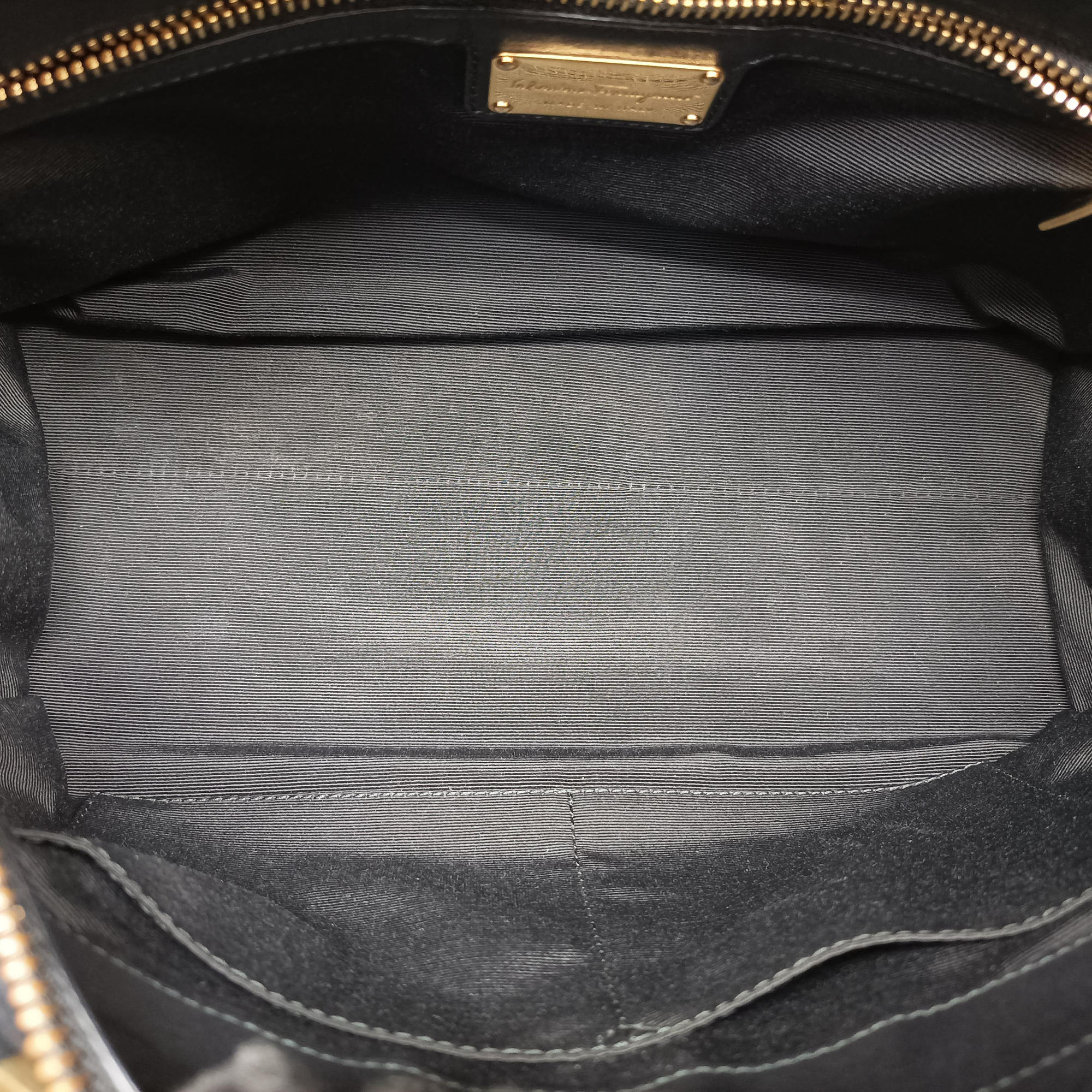 Gancini Black Leather AU-21/E445ガンチーニ ブラック レザー AU-21/E445