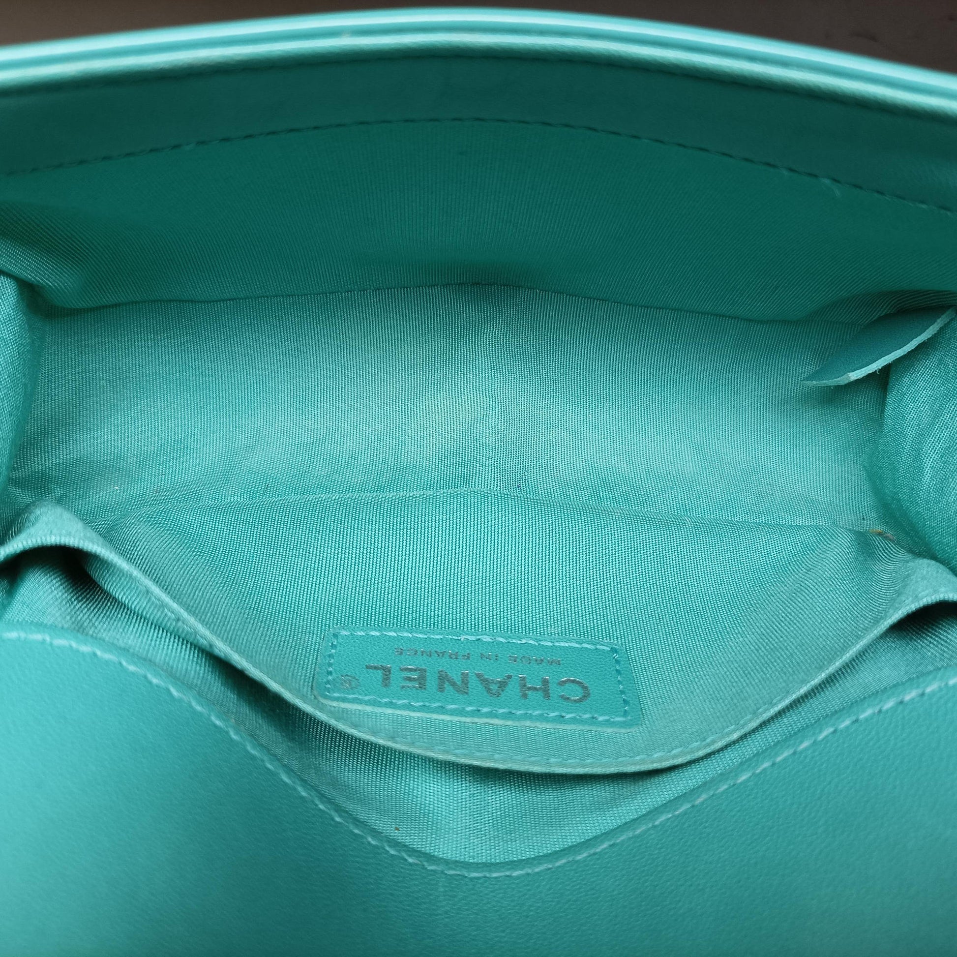BOY CHANEL Green Leather A67085 21511269ボーイシャネル グリーン レザー A67085 21511269