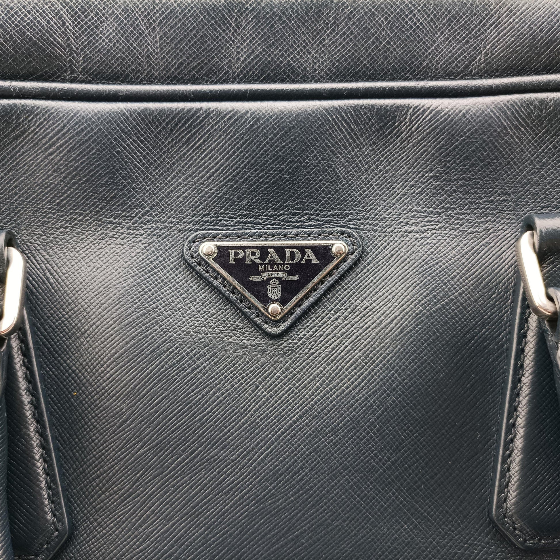 Business Briefcase Navy SAFFIANO Leather 2VE011 7/A 208ビジネス ブリーフケース ネイビー サフィアーノレザー 2VE011 7/A 208