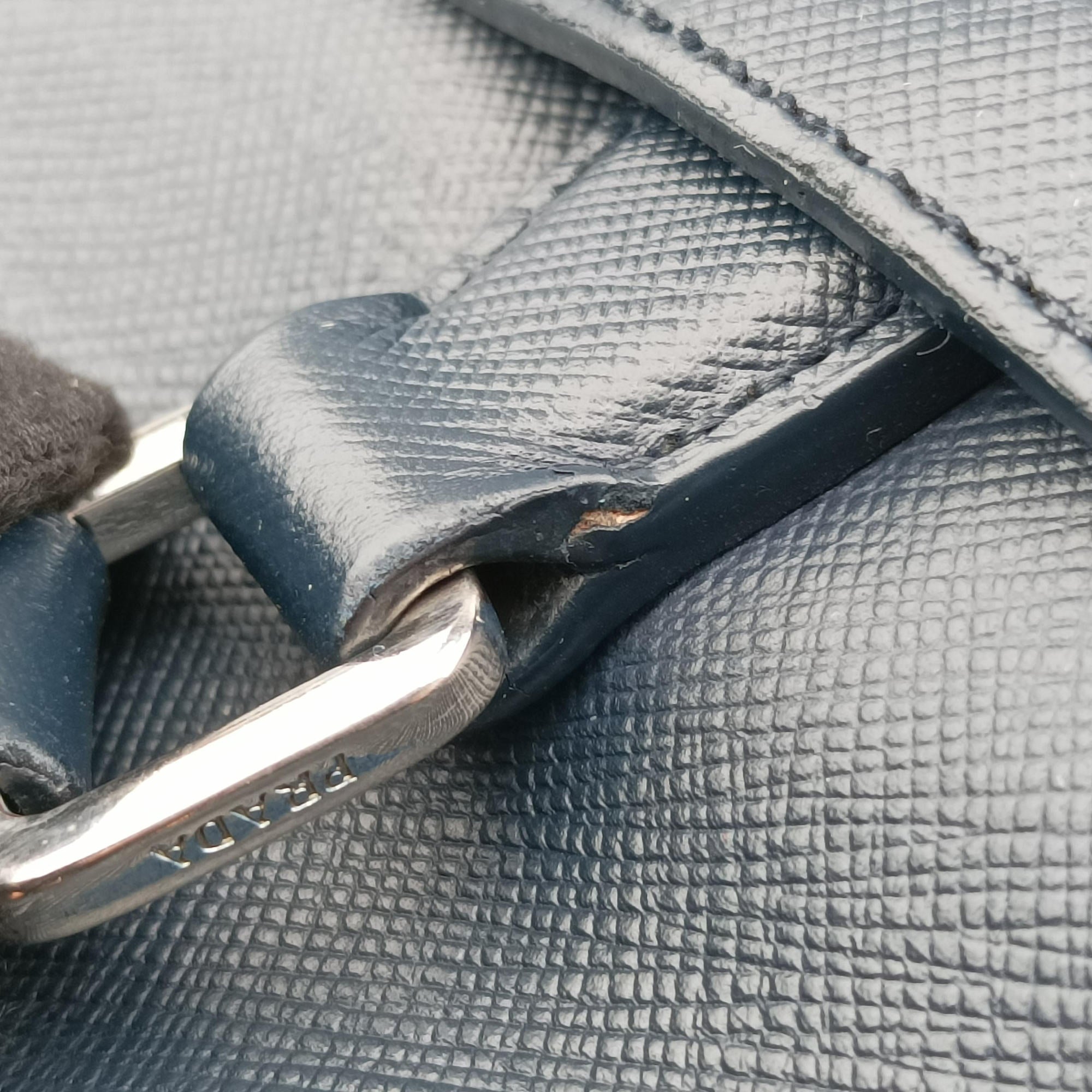 Business Briefcase Navy SAFFIANO Leather 2VE011 7/A 208ビジネス ブリーフケース ネイビー サフィアーノレザー 2VE011 7/A 208