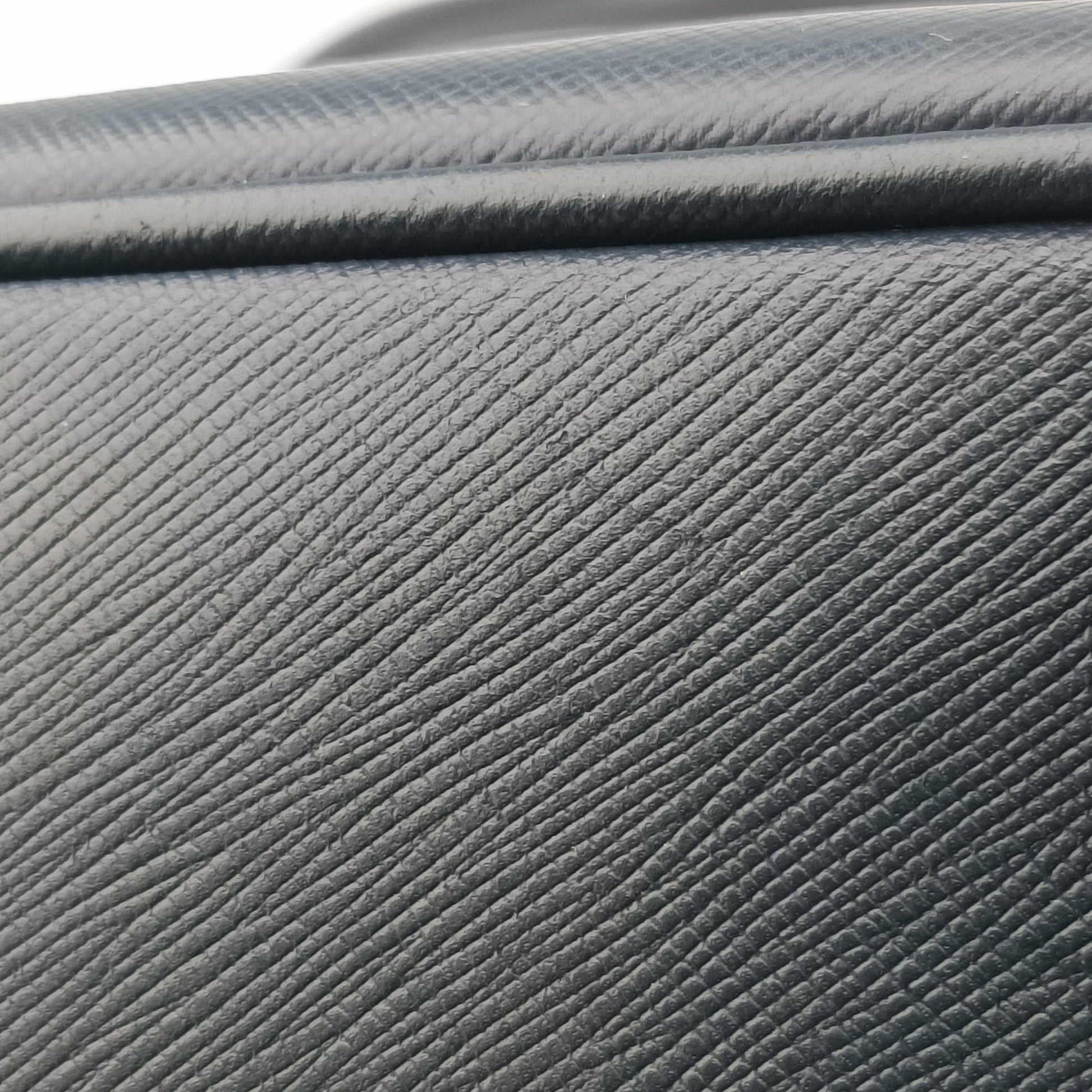 Business Briefcase Navy SAFFIANO Leather 2VE011 7/A 208ビジネス ブリーフケース ネイビー サフィアーノレザー 2VE011 7/A 208